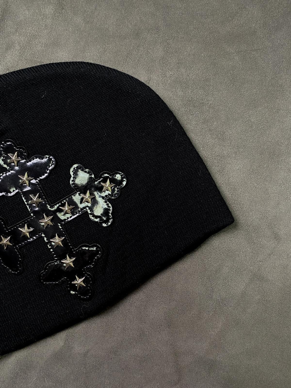 Japanese Brand Worship Cross Leather Patch No Cuff Knit Beanie Black Hat OS Size ONE SIZE - 2 Thumbnail
