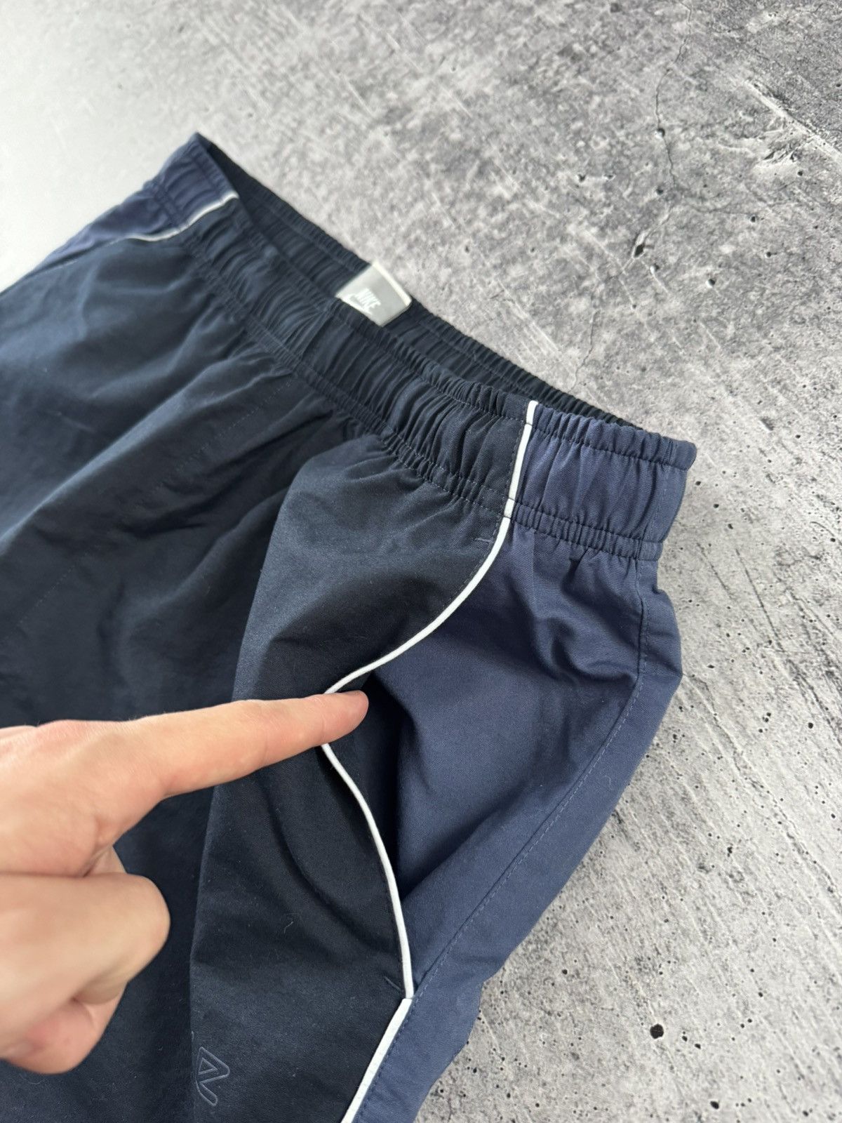 Nike Vintage Track Pants Y2K Joggers 90s Sweatpants Size L