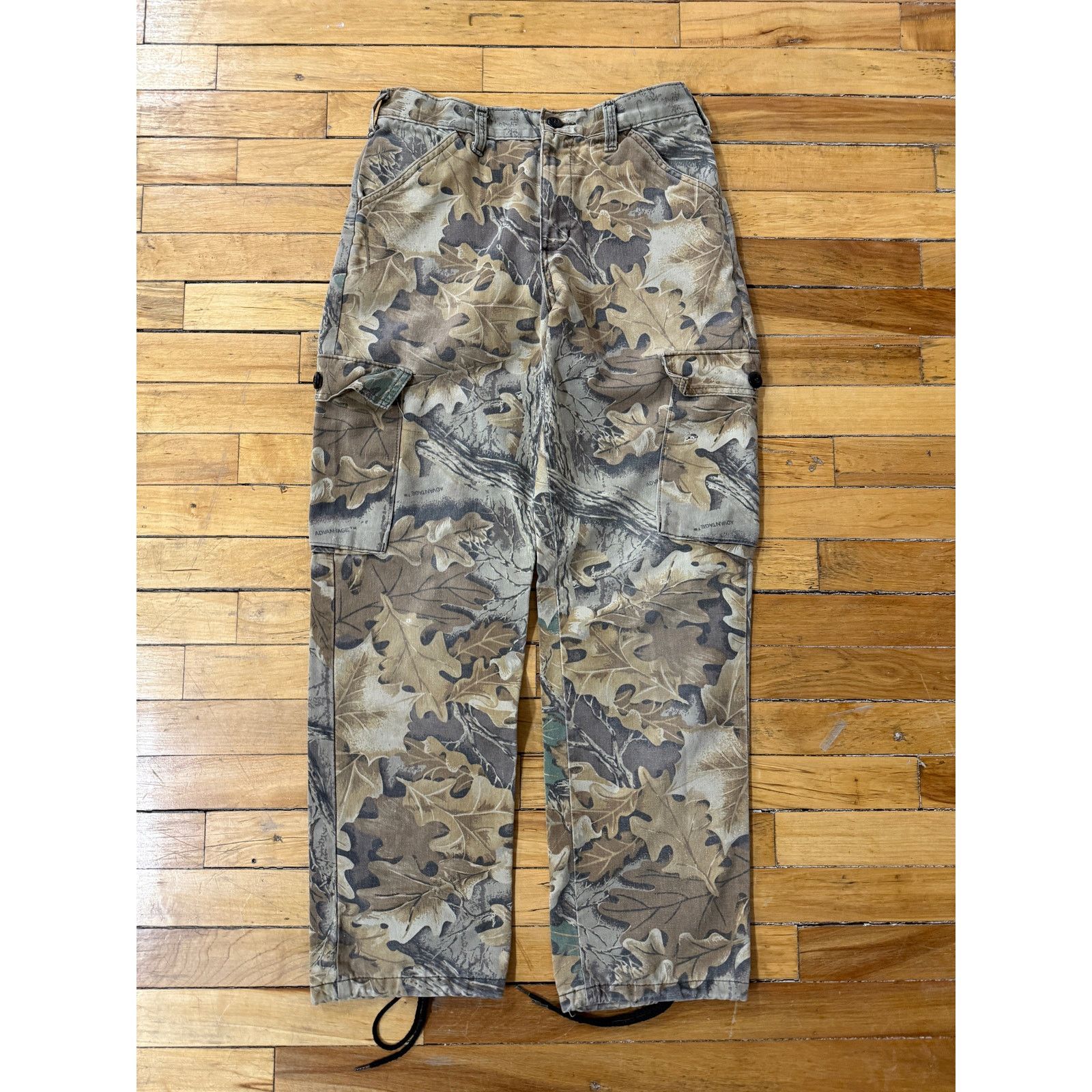 Vintage Vintage 90s Liberty Advantage Tree Camo Cargo Pant Size 29W Size US 29 - 1 Thumbnail