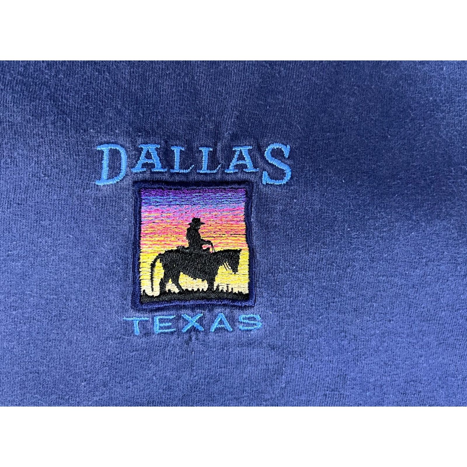 Logo 7 Men's Vintage 90s Dallas Texas T-Shirt Embroidered Logo Made in USA Sz L Shirts Mens Size US L / EU 52-54 / 3 - 4 Thumbnail