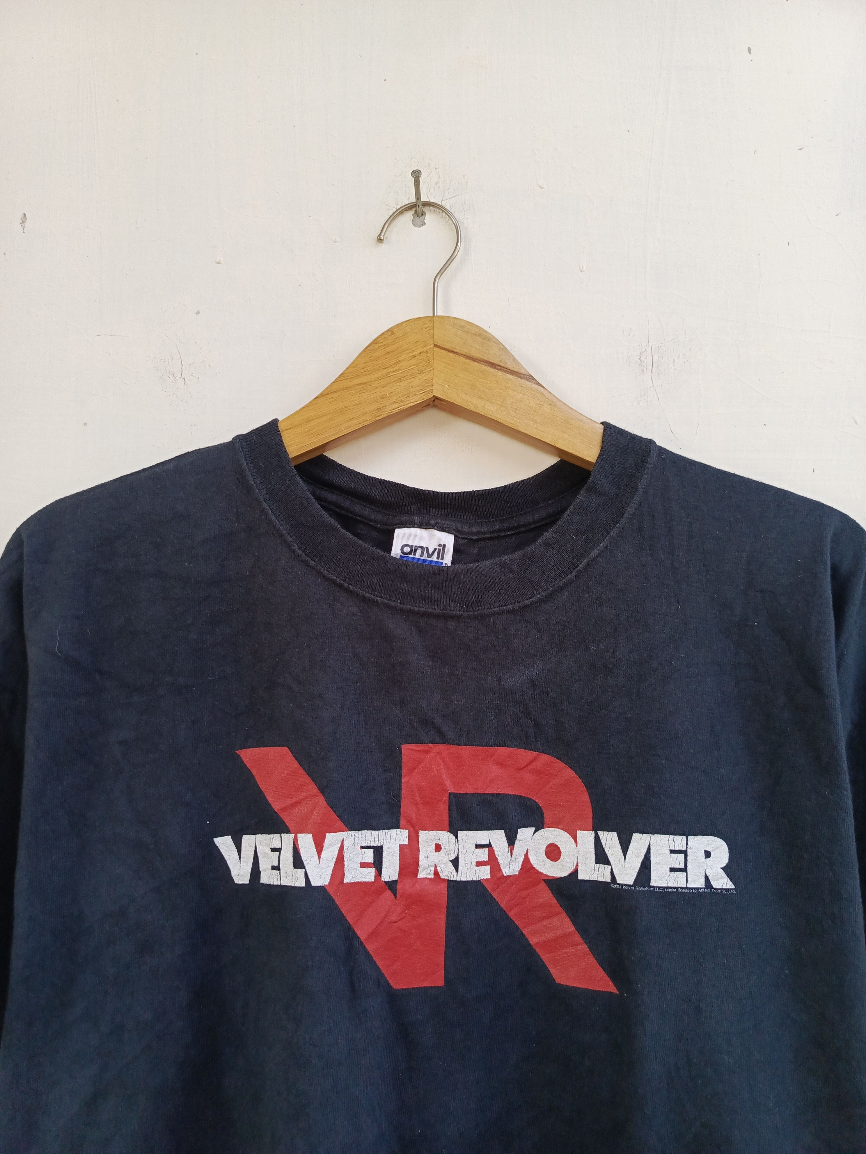 Band Tees Velvet Revolver VR Logo Graphic T-Shirt Rock Band Tee Size US XL / EU 56 / 4 - 2 Thumbnail