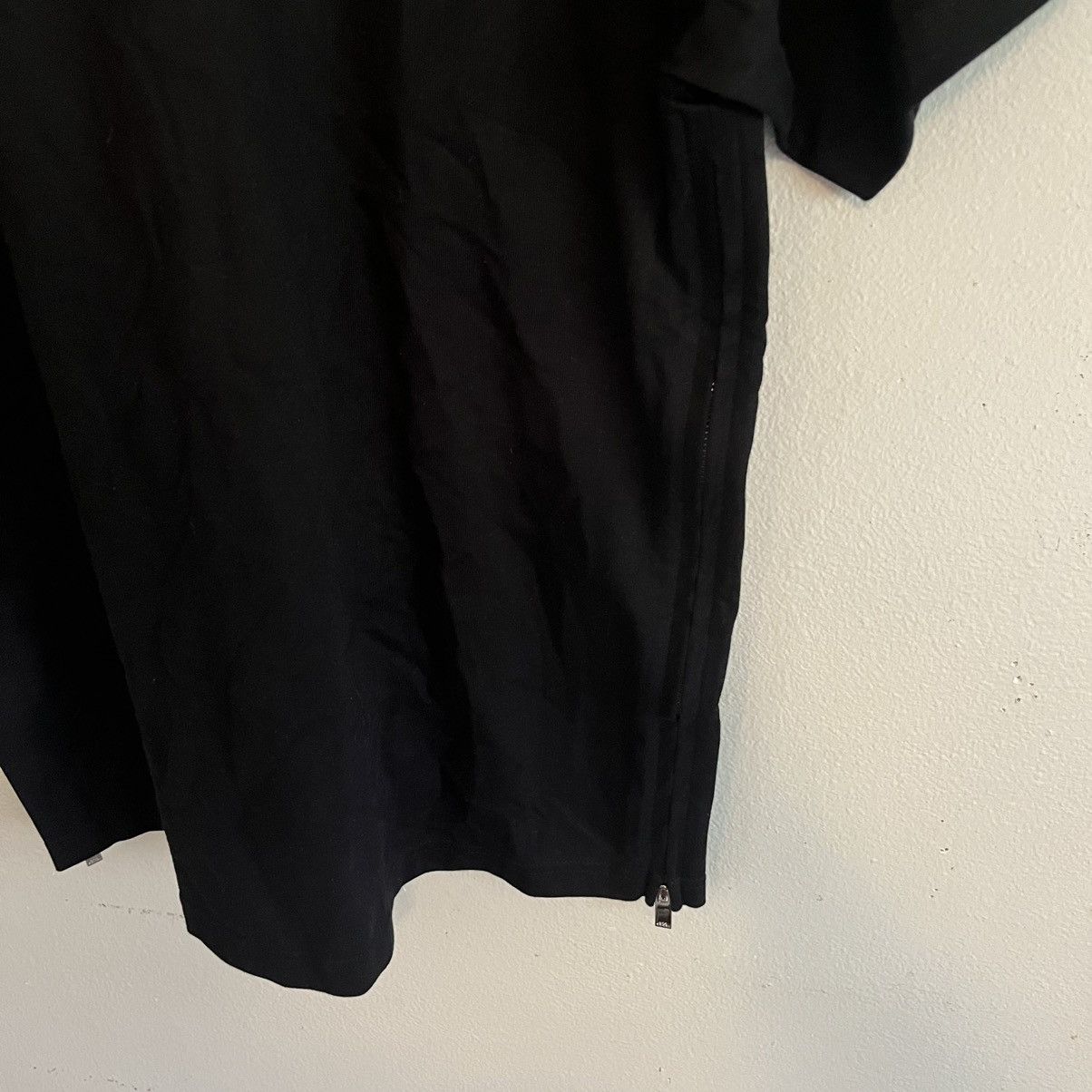 A.P.C. × Sacai Side Zip Taiyo Tee Size US M / EU 48-50 / 2 - 4 Thumbnail