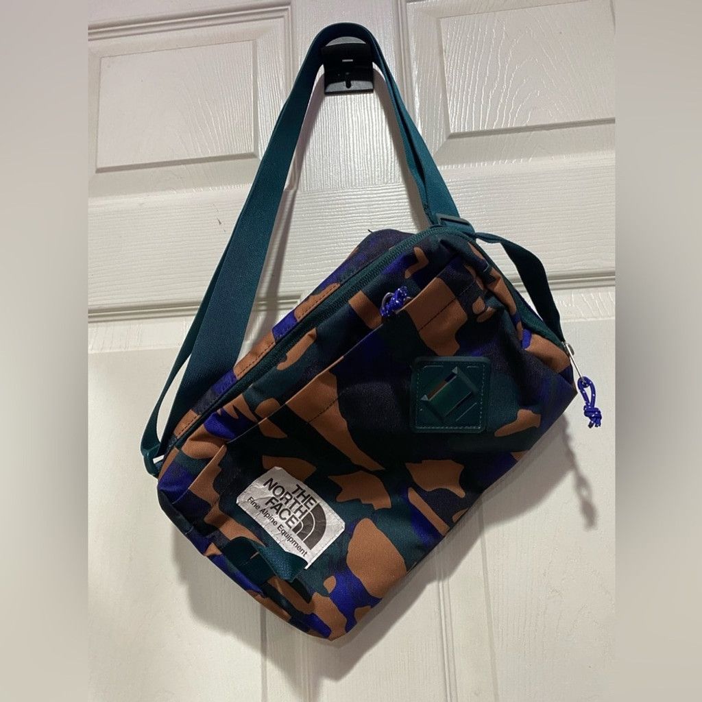 The North Face The North Face Teal & Brown Camouflage Backpack Size ONE SIZE - 1 Thumbnail