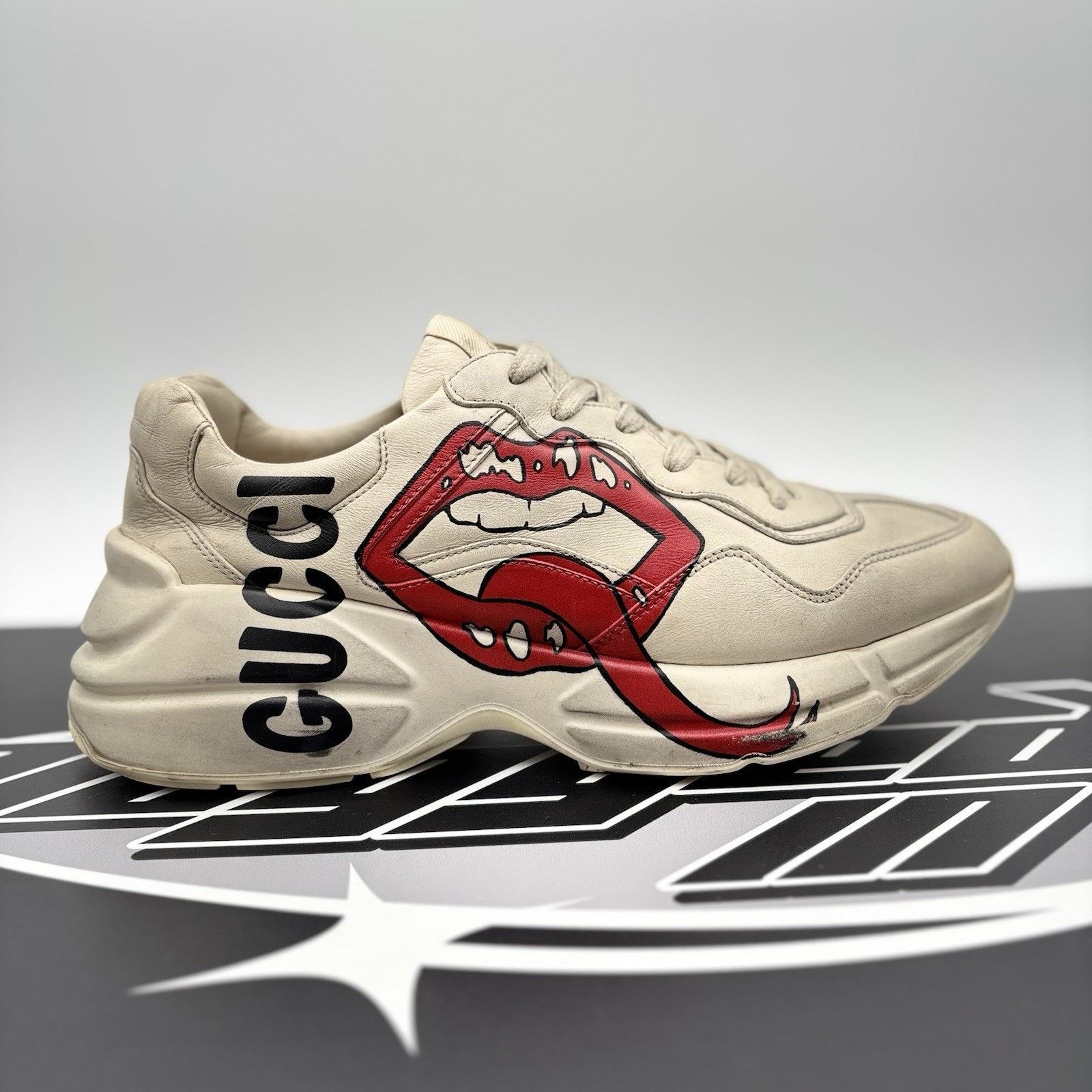 Gucci Gucci Rhyton ' Mouth Print ' | GOOD CONDITION! Size US 9 / EU 42 - 2 Thumbnail