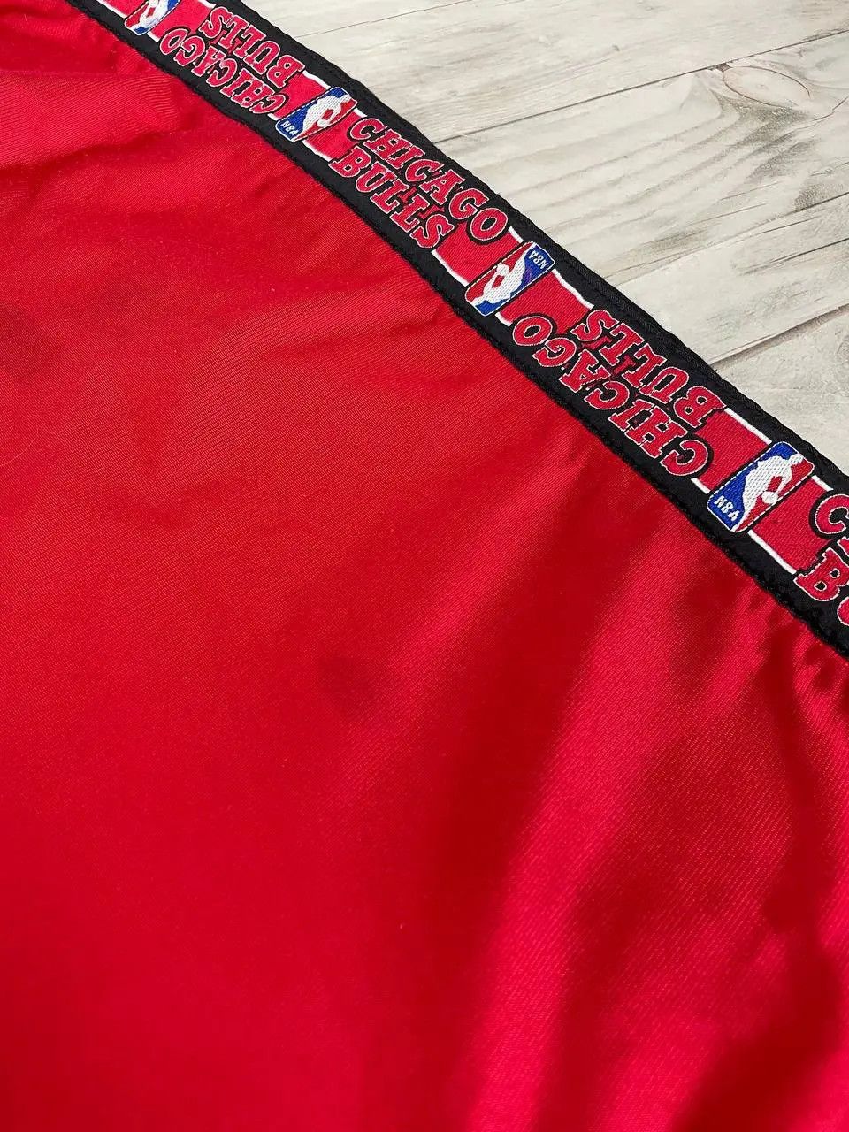 Champion Vintage Champion Chicago Bulls Basketball 90s Track Pants Size US 32 / EU 48 - 6 Thumbnail