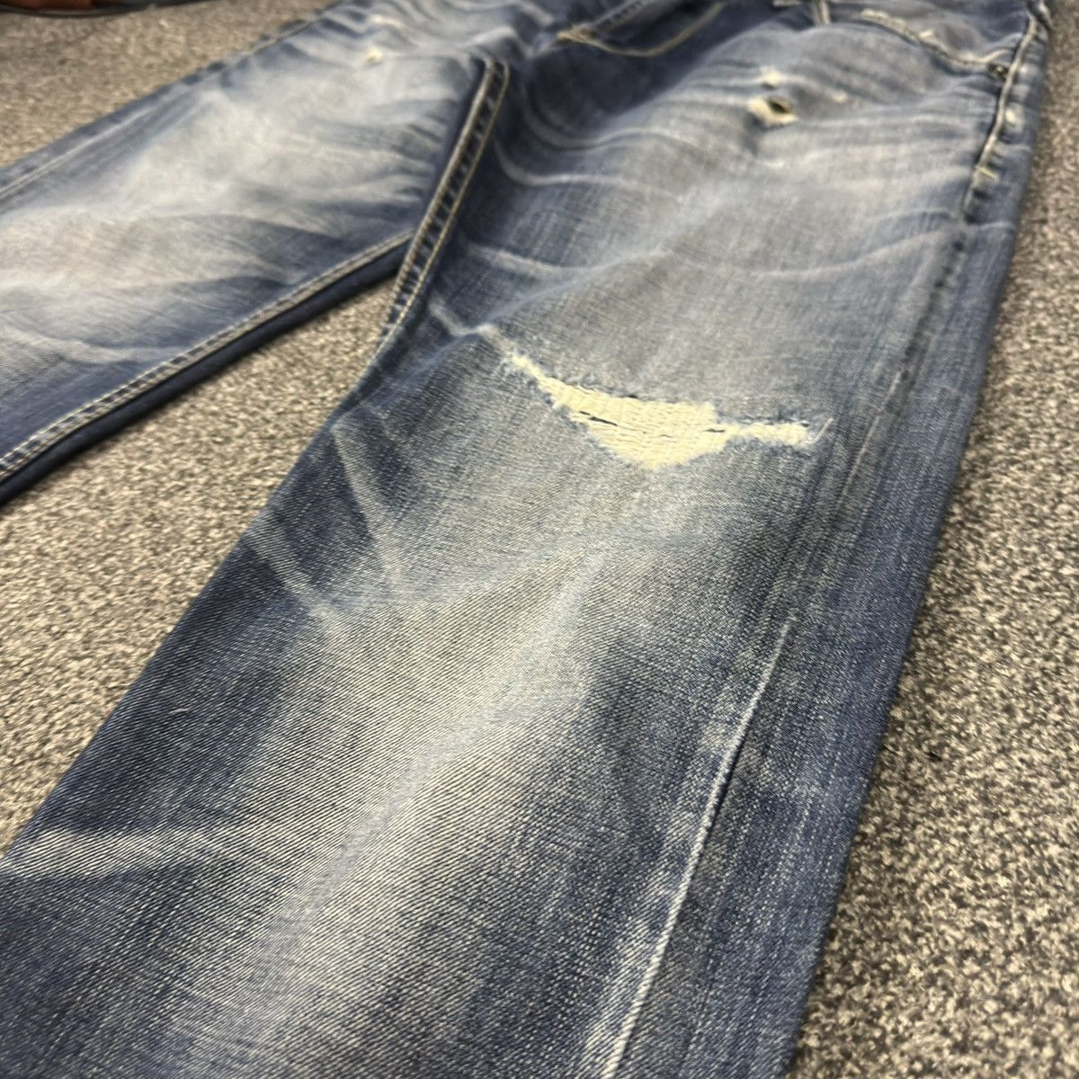 Levi's Made & Crafted Distressed Levis 504 Straight Unisex Y2k Washed Jeans Size US 31 - 6 Thumbnail