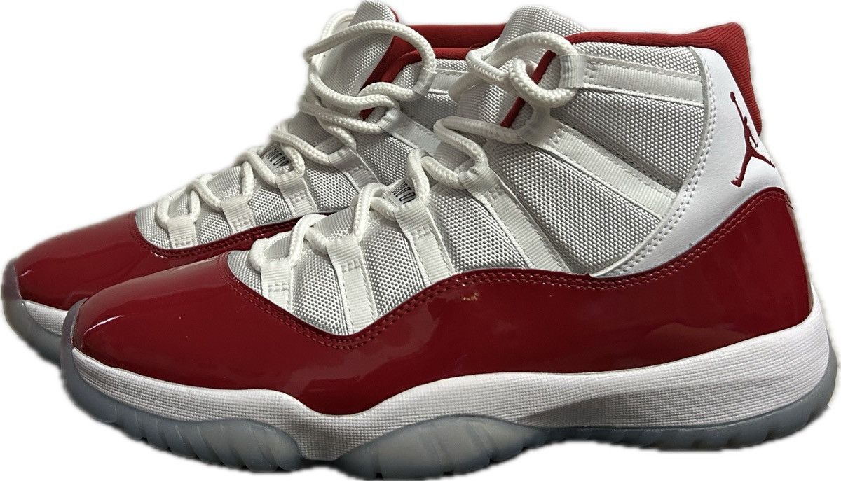 Jordan Brand Jordan 11 Cherry (2022) Size US 10.5 / EU 43-44 - 2 Thumbnail