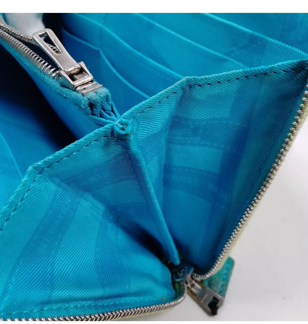 Hermes Hermes Long Wallet Lime Green Leather in excellen Size ONE SIZE - 8 Thumbnail