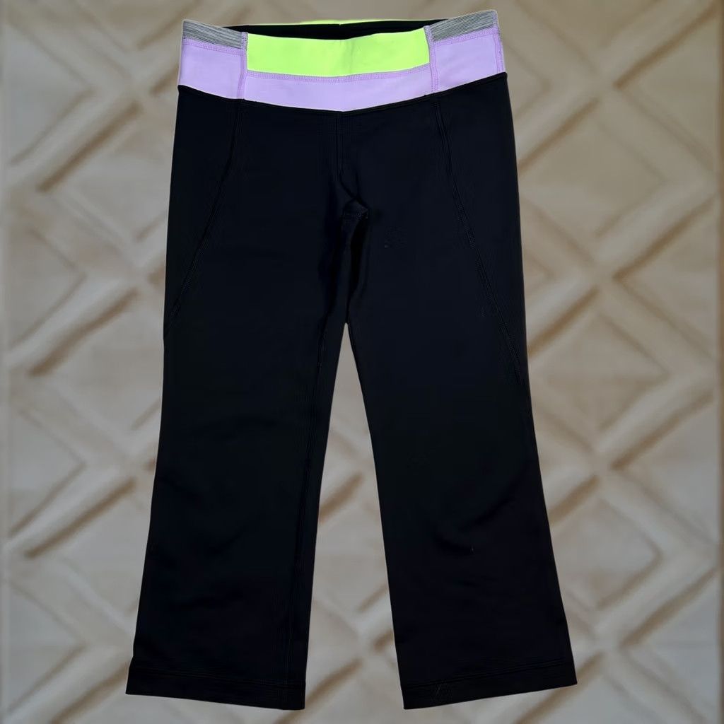 Lululemon Lululemon Capri Yoga Pants High Rise Black Purple Green Size 4 Athletic Size 27" / US 4 / IT 40 - 1 Thumbnail