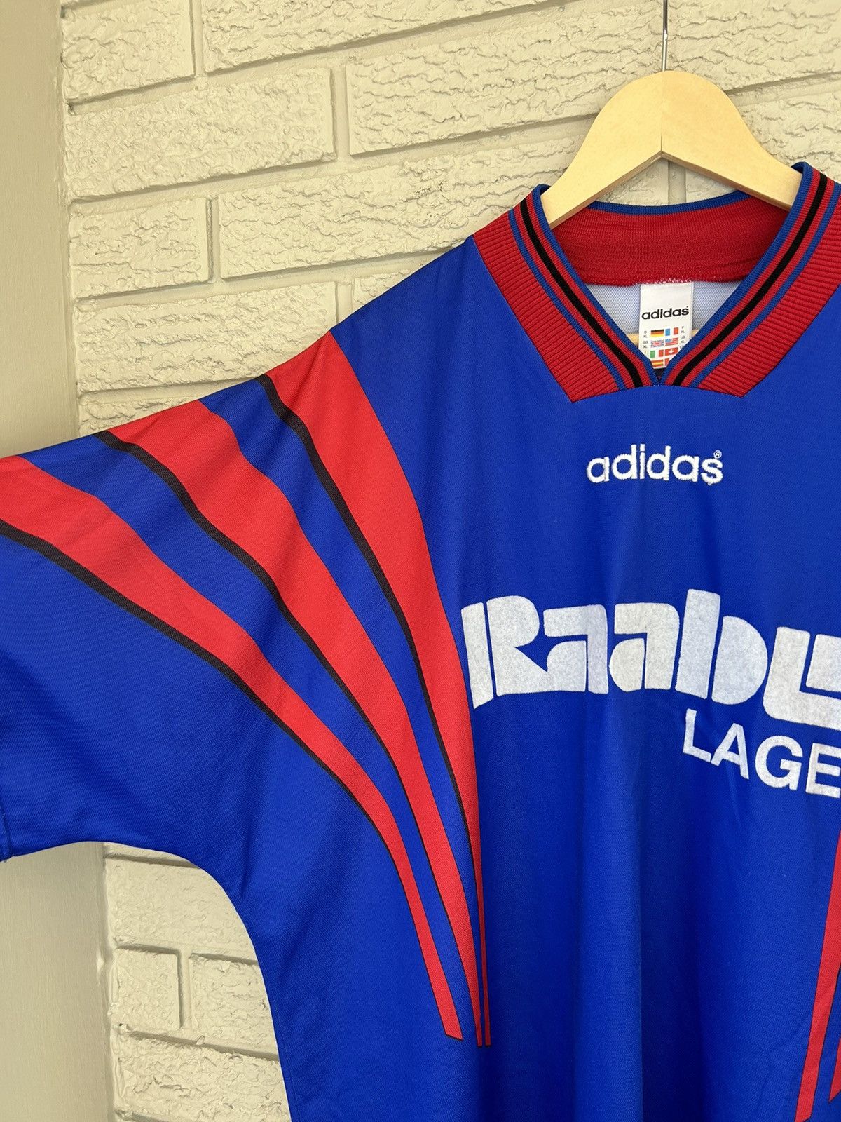 Adidas × Vintage Vintage 90s Adidas FC Bayern Munich Style Soccer Jersey Size US XL / EU 56 / 4 - 3 Thumbnail