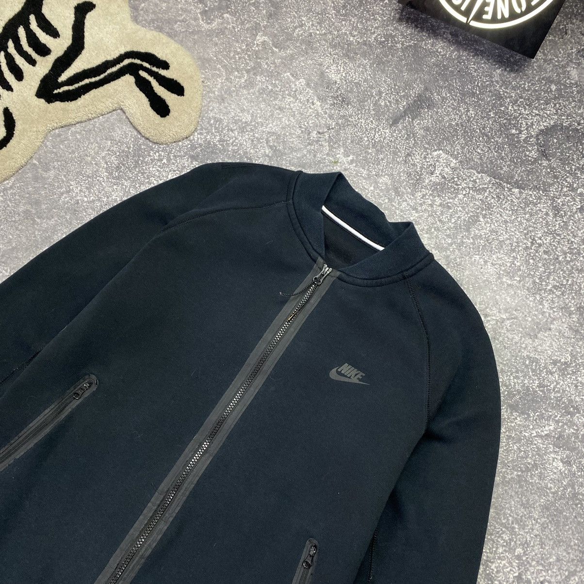 Nike Men’s Nike Tech Fleece Small Logo zip sweatshirt Size US M / EU 48-50 / 2 - 2 Thumbnail