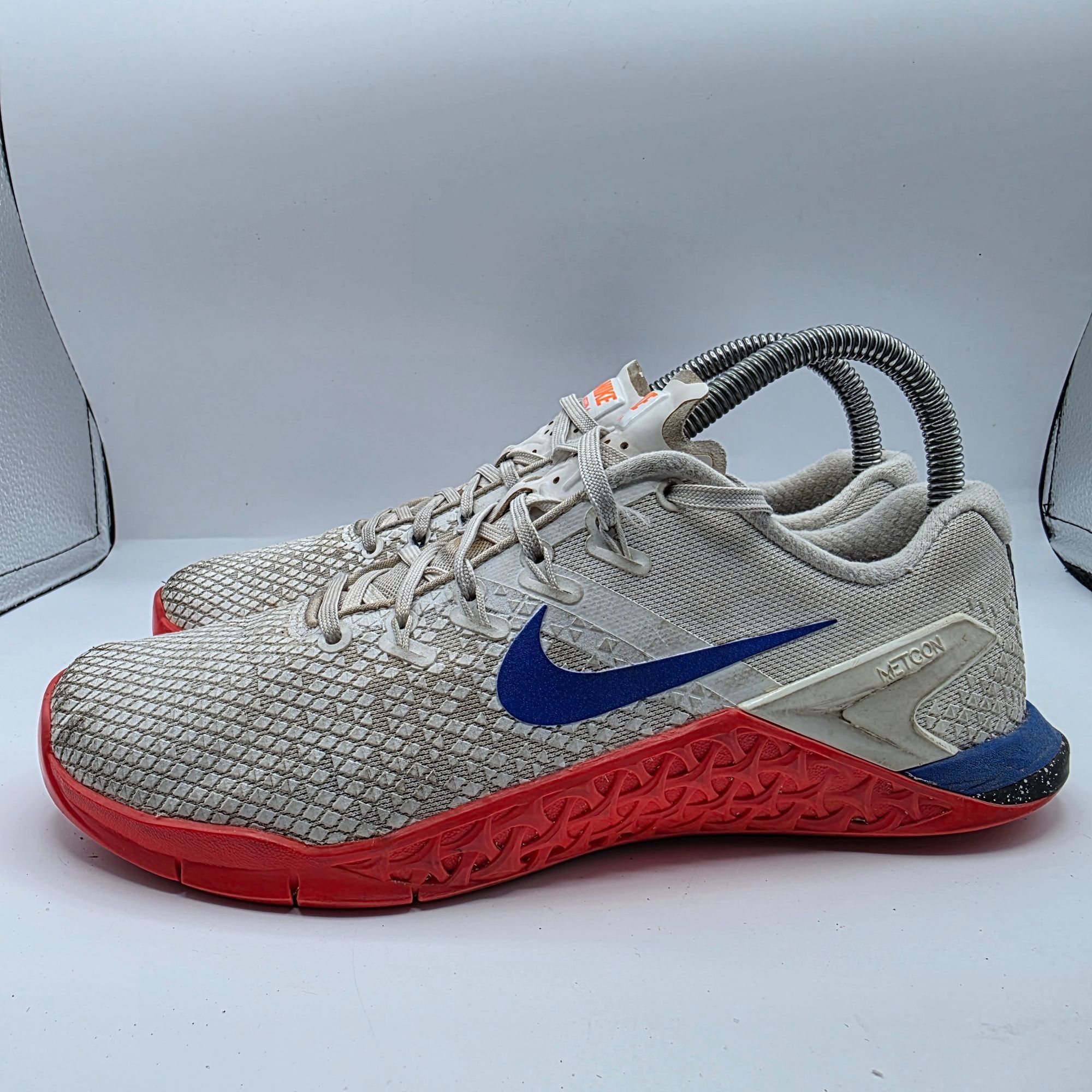 Nike Nike Metcon 4 XD Womens Size 7.5 White Red Blue Training Sho Size US 7.5 / IT 37.5 - 13 Thumbnail