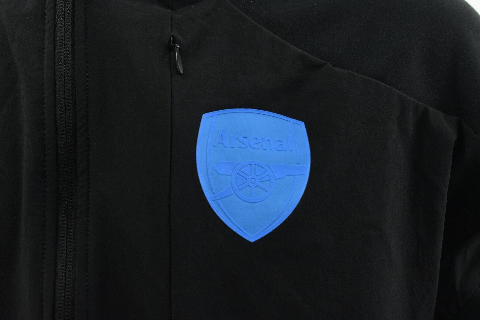 Adidas 2023-24 adidas Arsenal FC GUNNERS Training Sweatshirt SIZE M Size US M / EU 48-50 / 2 - 2 Thumbnail