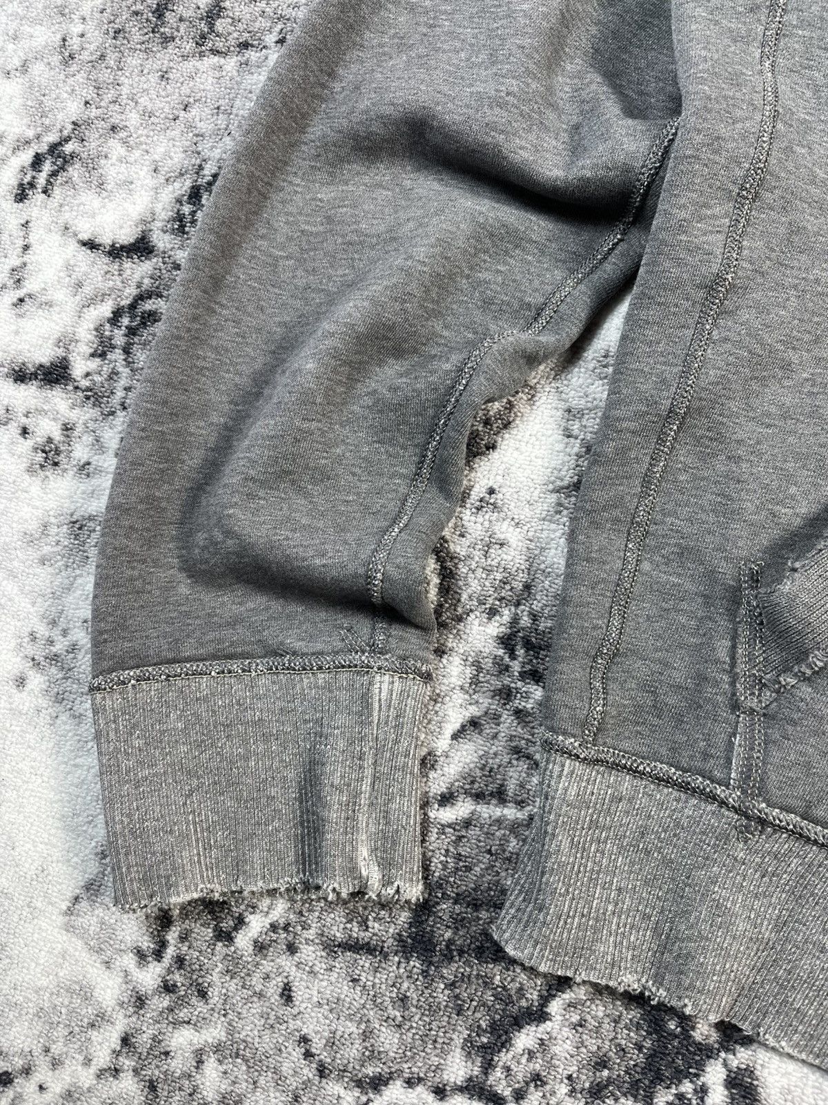 Abercrombie & Fitch Abercrombie & Fitch Fur Hoodie Distressed Y2K XXL Size US XXL / EU 58 / 5 - 5 Thumbnail