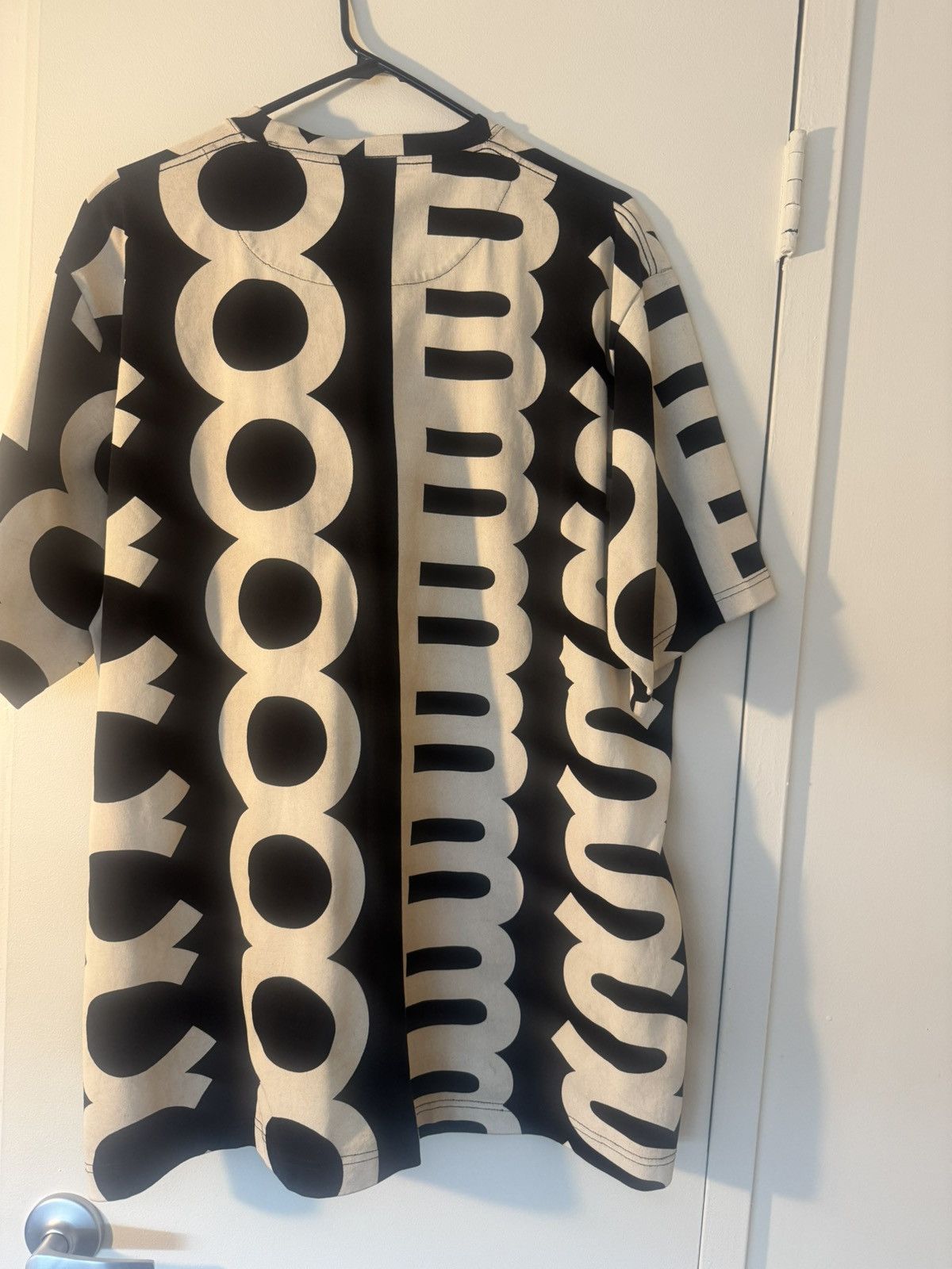 Marc Jacobs Marc Jacobs The Monogram Big Tee Size US M / EU 48-50 / 2 - 2 Thumbnail