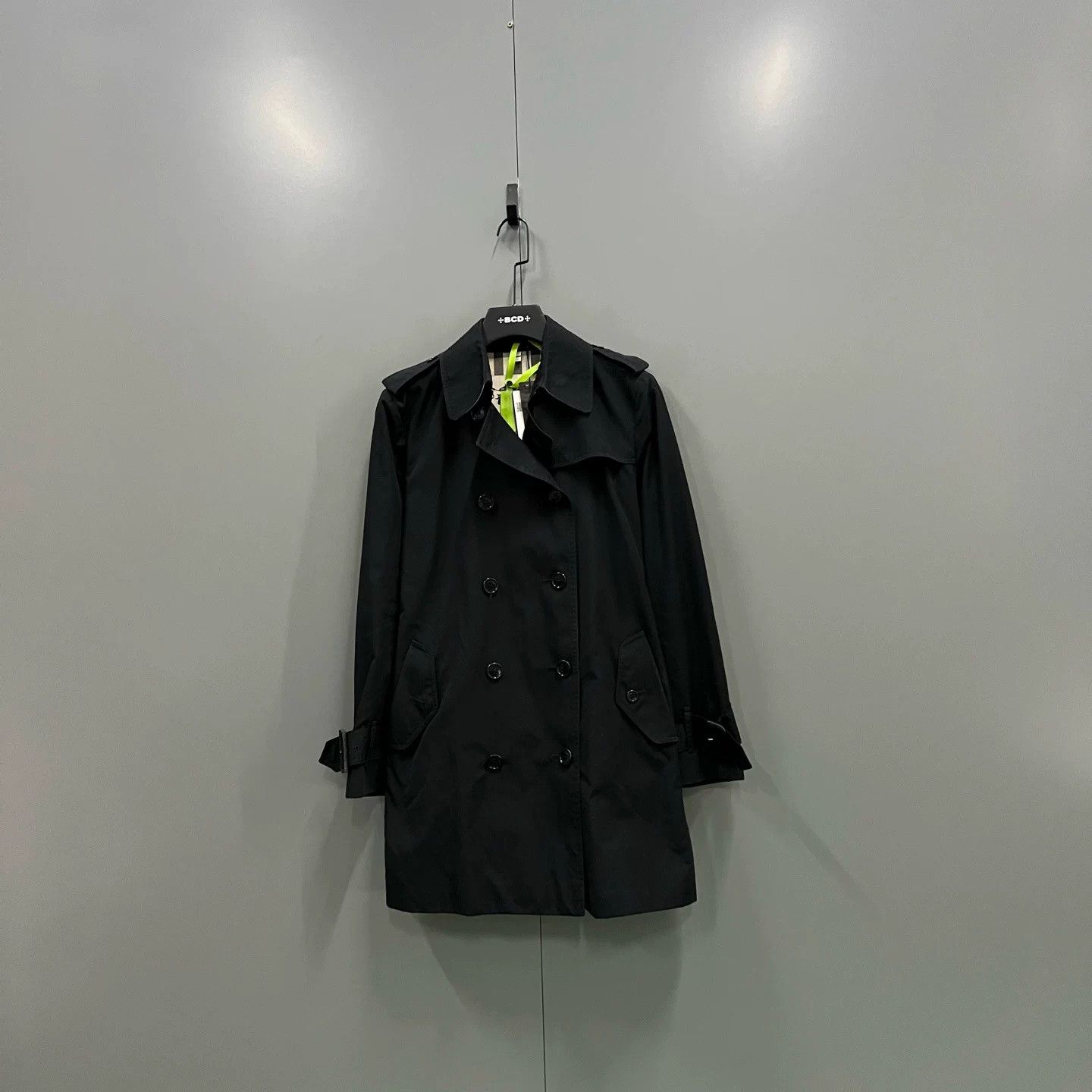 Burberry Burberry Black Double-Breasted Trench Coat Size US S / EU 44-46 / 1 - 1 Thumbnail