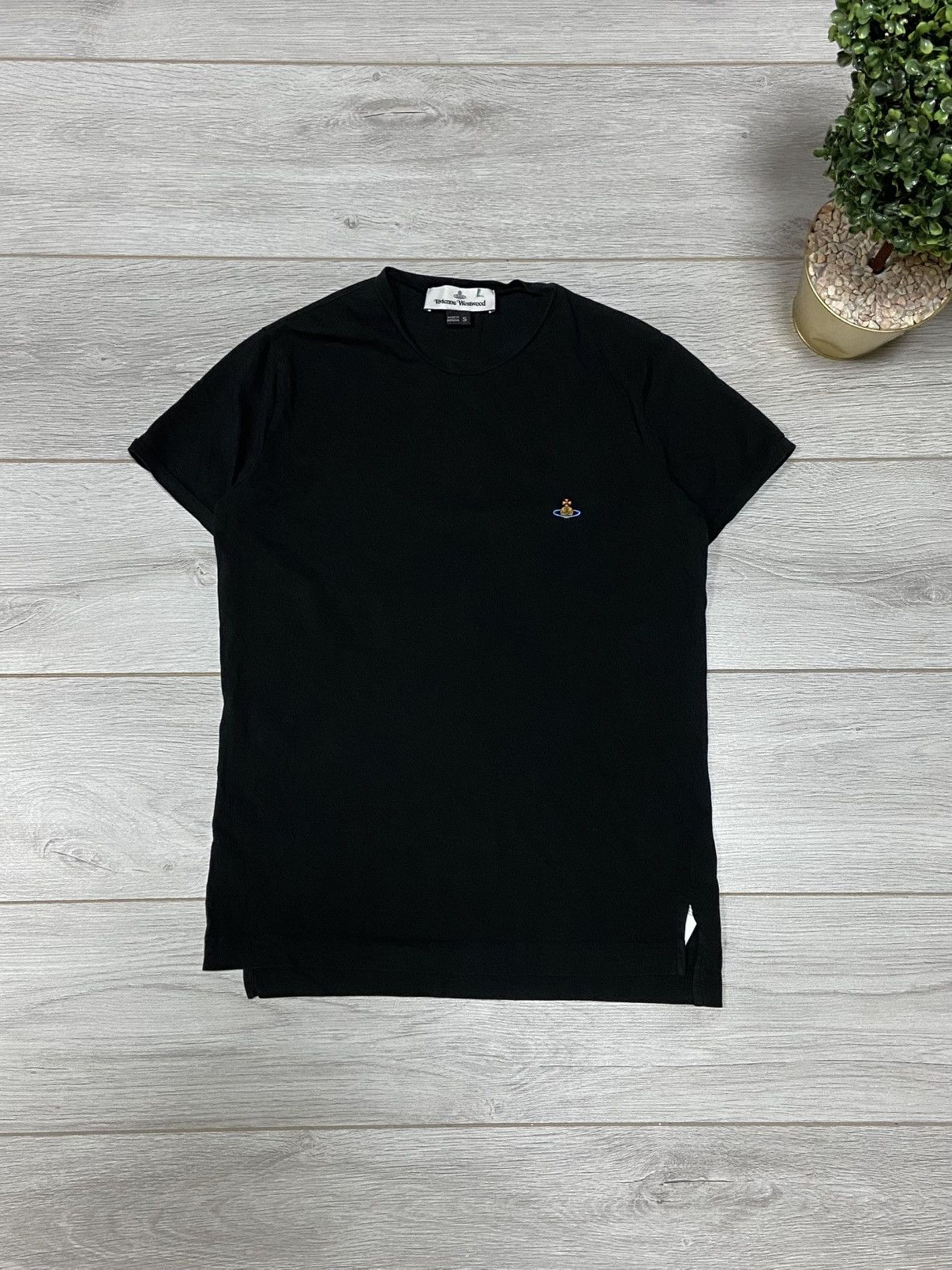 Vivienne Westwood Vivienne Westwood vintage orb t-shirt Size US S / EU 44-46 / 1 - 1 Thumbnail