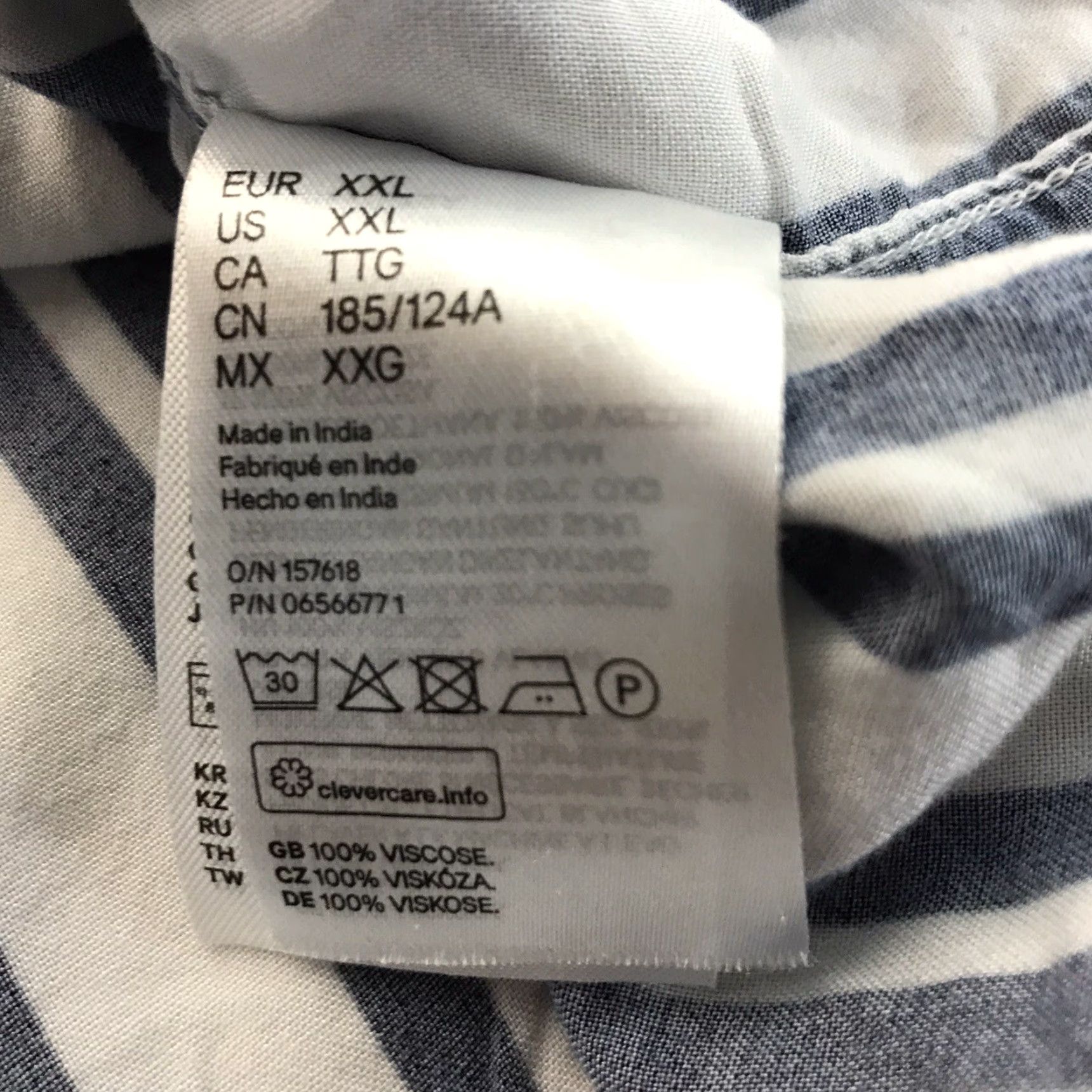 H&M H&M Blu/Wht Striped Button-Up Mens Size 2X X-Soft India Shirt Casual Workwear 100% Viscose Rayon Button-Up Regular Short Sleeve Blu/Wht Mens 2X Size US XXL / EU 58 / 5 - 4 Thumbnail