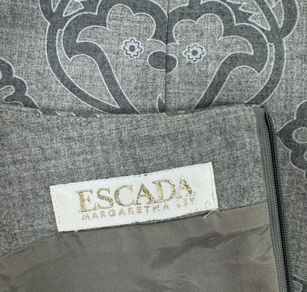 Escada × Vintage Escada Margaretha Ley Wool Dress Printed size L Size L / US 10 / IT 46 - 18 Thumbnail