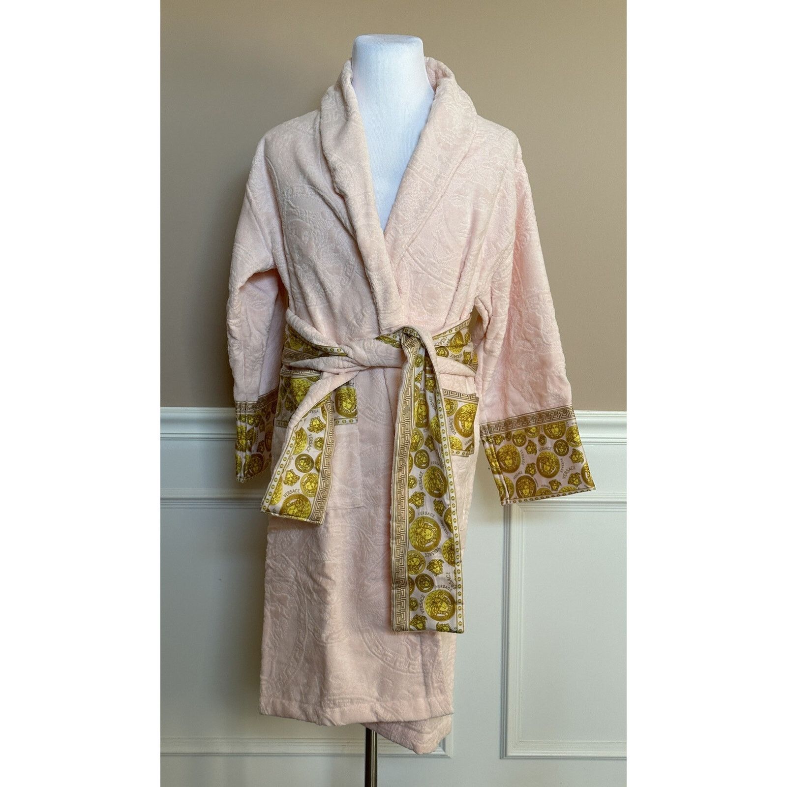 Versace Versace Medusa Cotton Terry Bath Robe Rose Medium ZACJ00008 Size ONE SIZE - 6 Thumbnail