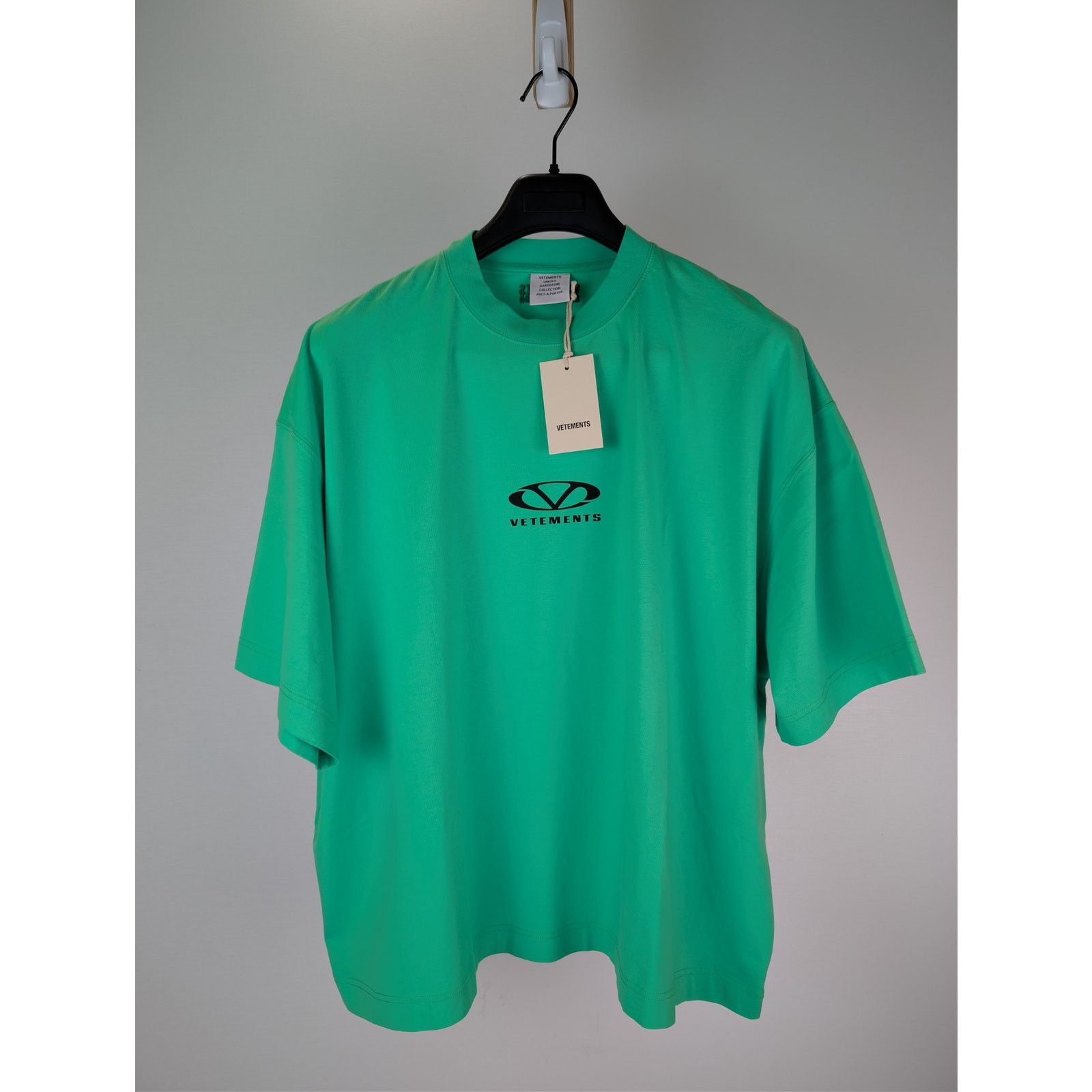 Vetements o1rshd1 Oval Logo Cropped Boxy T-Shirt in Green Size US L / EU 52-54 / 3 - 8 Thumbnail