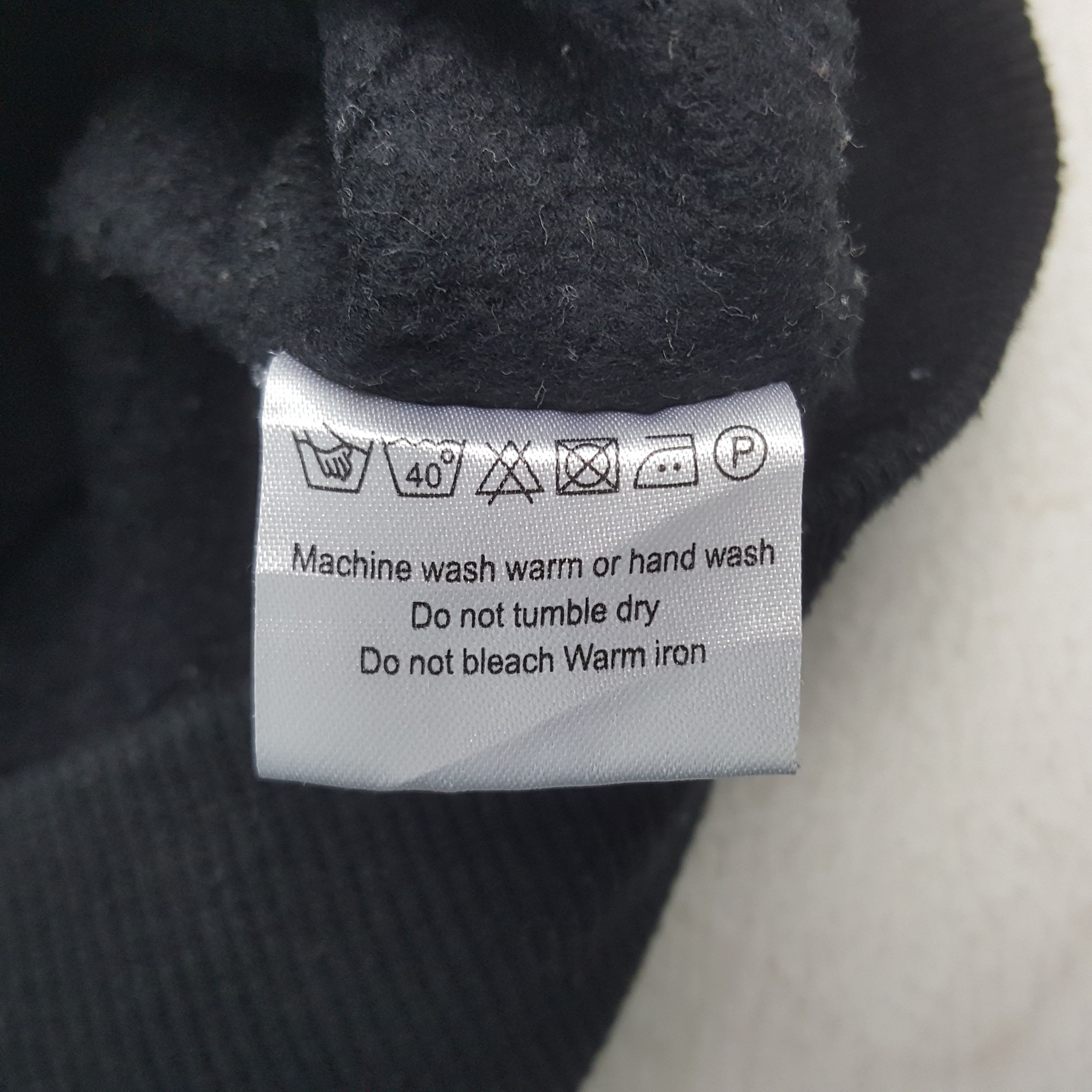 Burberry Vintage Burberry London Designer Brand Sweatshirt C291N18 Size US S / EU 44-46 / 1 - 8 Thumbnail