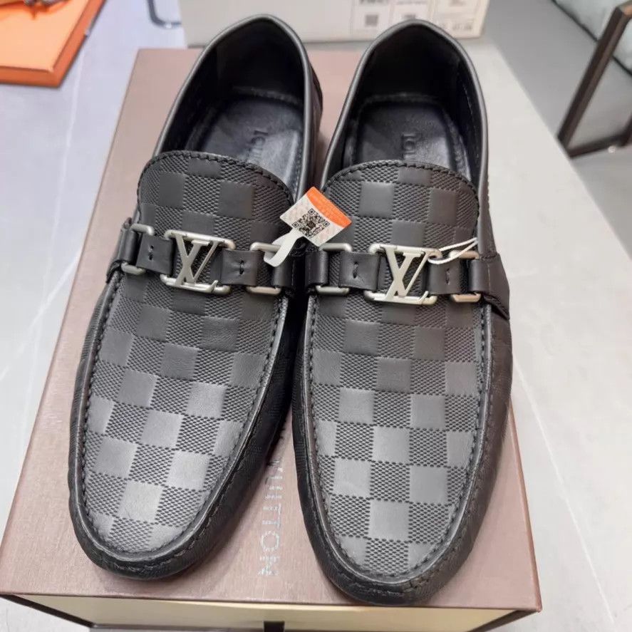 Louis Vuitton Louis Vuitton Women's 7.5 Flats Size US 7.5 / IT 37.5 - 1 Thumbnail