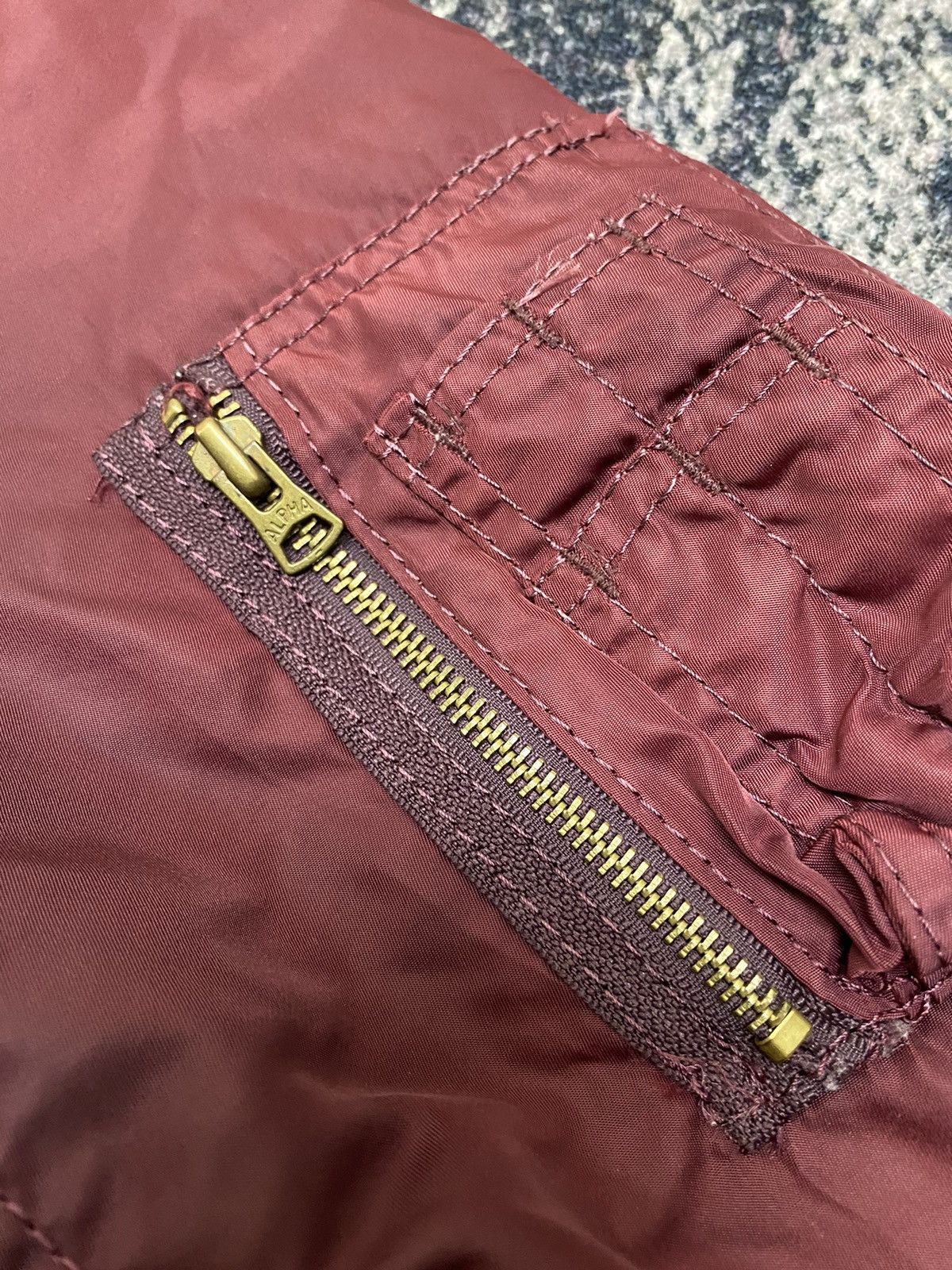 Alpha Industries Rare Vtg Alpha Industries Bomber Jacket Red Calour Size US L / EU 52-54 / 3 - 14 Thumbnail