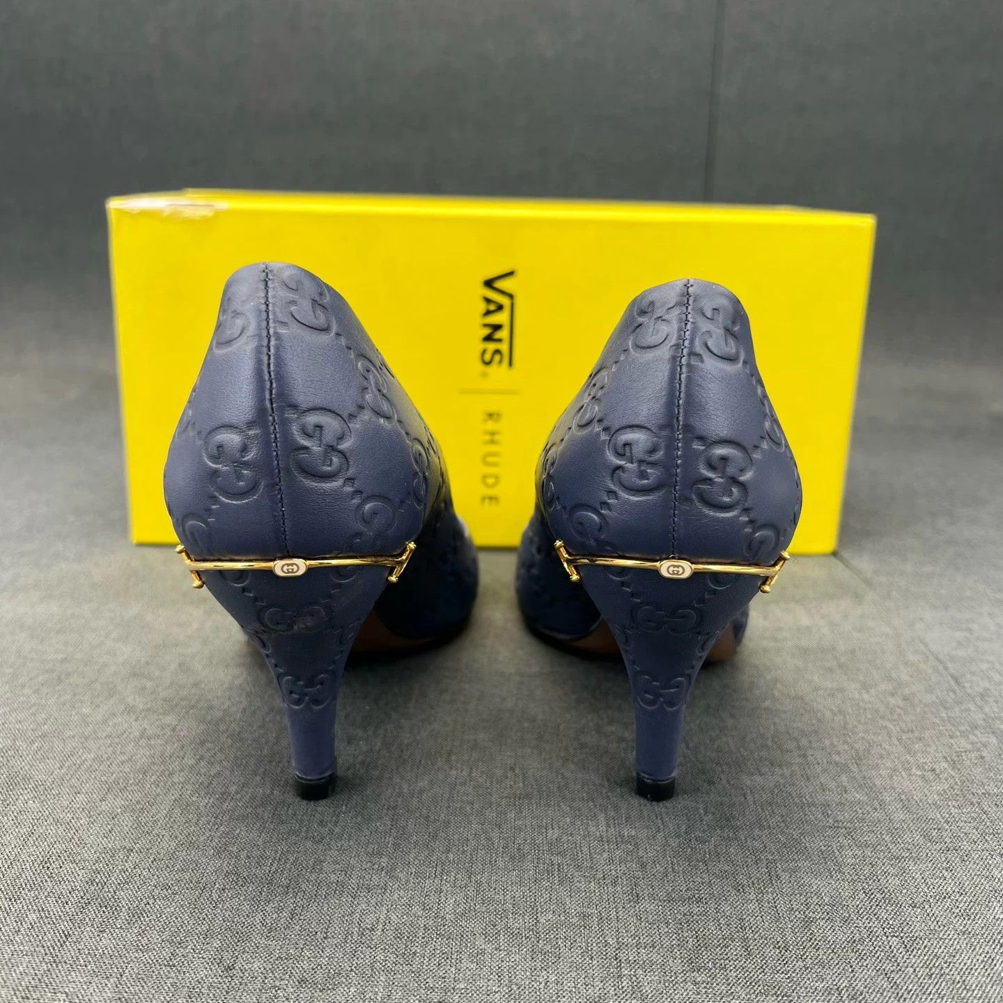 Gucci Gucci purple GG all over logo heels 37.5 worn Size US 7.5 / IT 37.5 - 7 Thumbnail