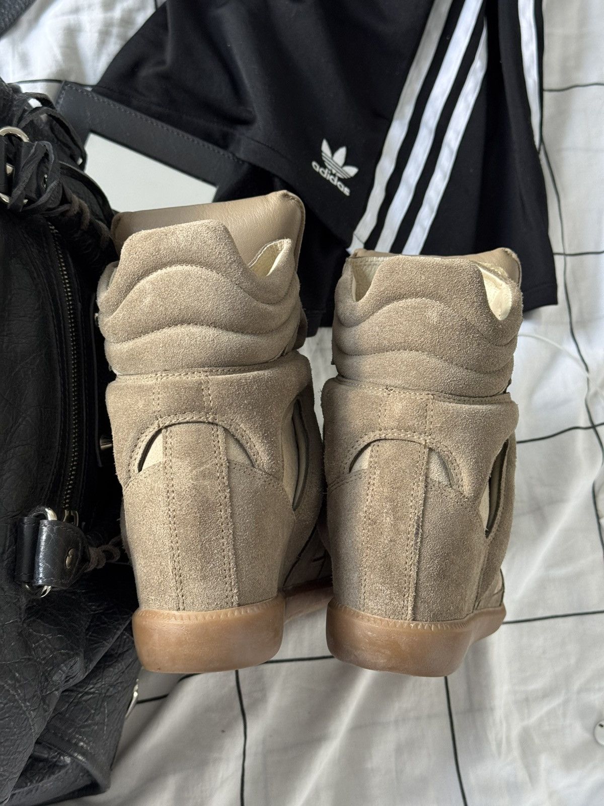Isabel Marant Isabel Marant Bekett sneakers shoes Washed Biege Suede Wedge Size US 6 / IT 36 - 16 Thumbnail