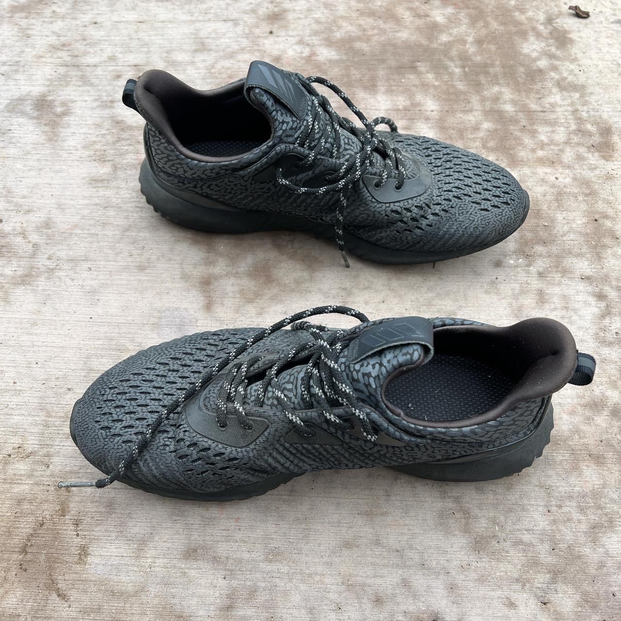 Adidas yeezy look alike adidas sneakers Size US 9.5 / EU 42-43 - 3 Thumbnail