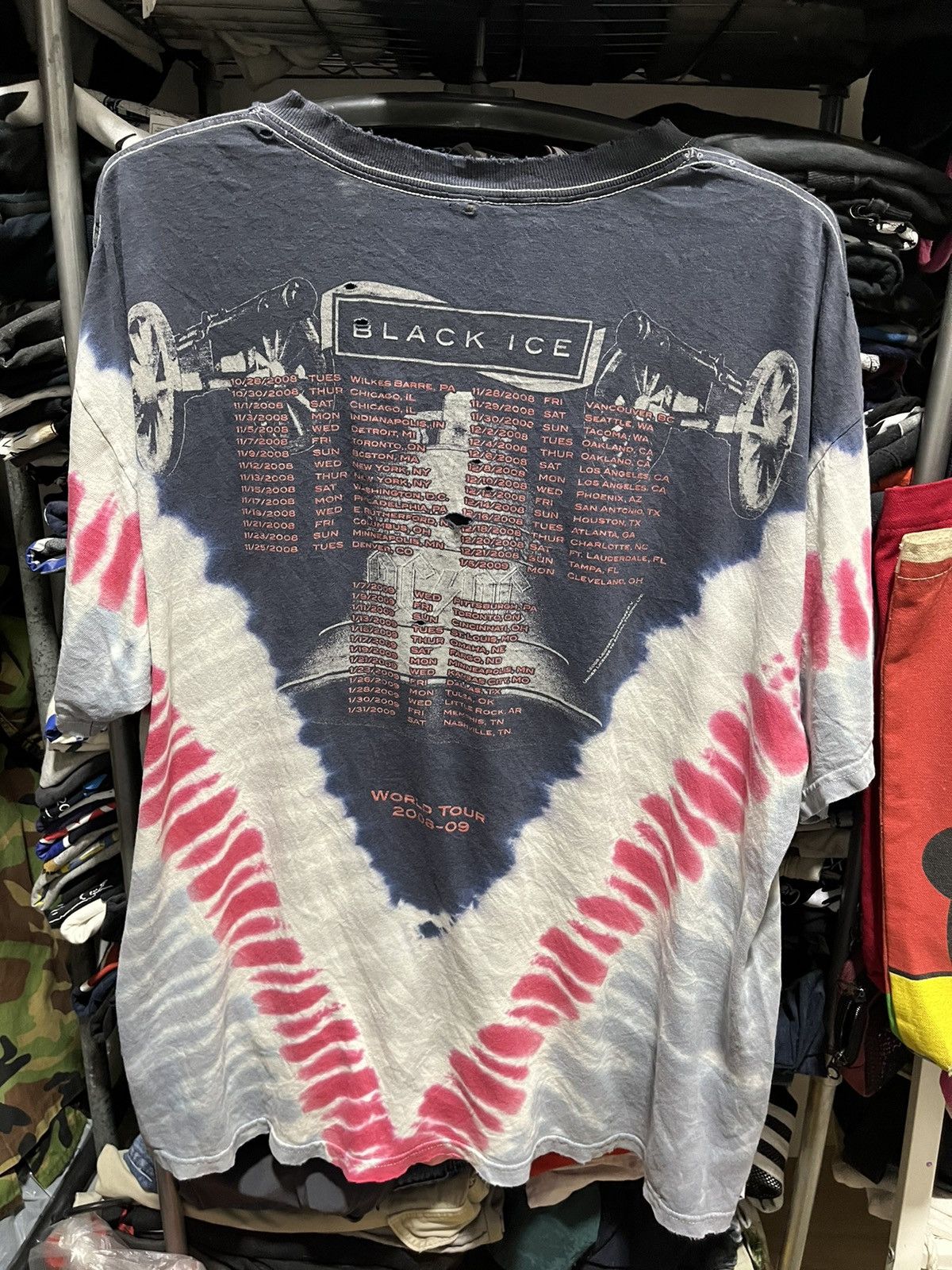 Band Tees × Vintage AC/DC Black Ice World Tour Tee 2008s Size US XL / EU 56 / 4 - 2 Thumbnail