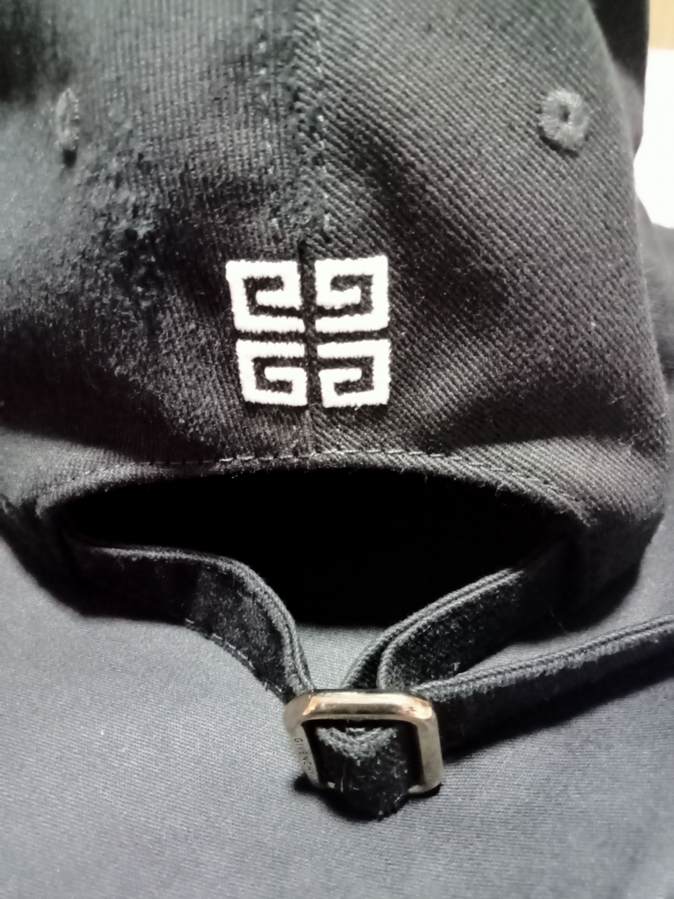 Givenchy Givenchy studded distressed cap Size ONE SIZE - 2 Thumbnail