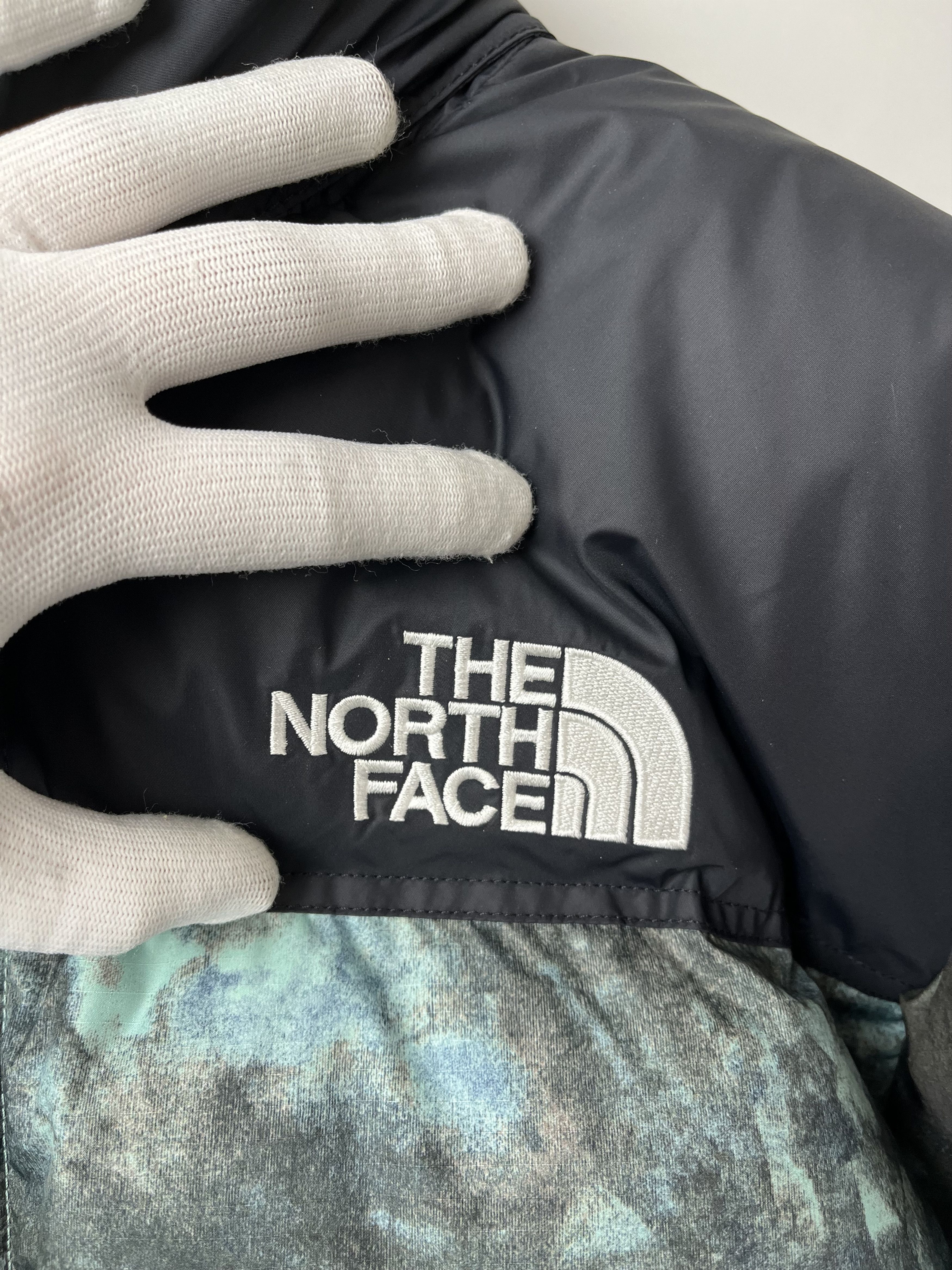 The North Face Down Jacket The North Face Printed 1996 Retro Nuptse Size US M / EU 48-50 / 2 - 4 Thumbnail