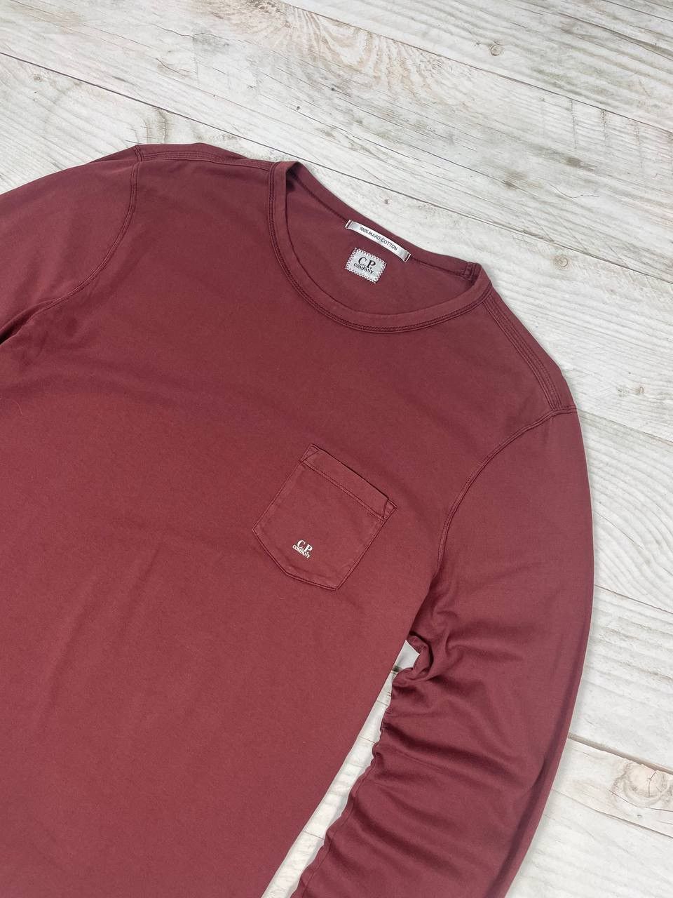 C.P. Company C.P. COMPANY LONG SLEEVE POCKET TEE LOGO SIZE M Size US M / EU 48-50 / 2 - 4 Thumbnail