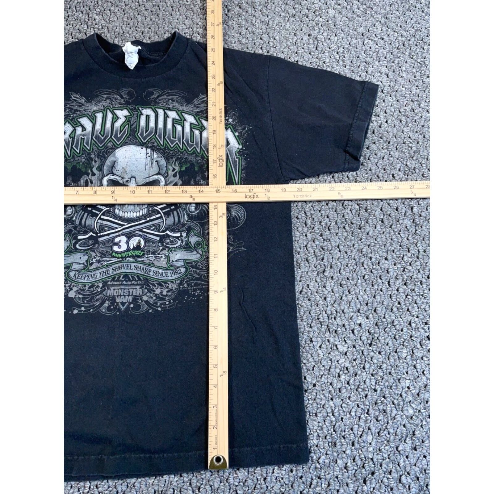 Vintage VINTAGE Grave Digger Monster Jam T-Shirt Adult Medium Black 2012 30th Anniversary Graphic Print Skull Men M Size US M / EU 48-50 / 2 - 6 Thumbnail
