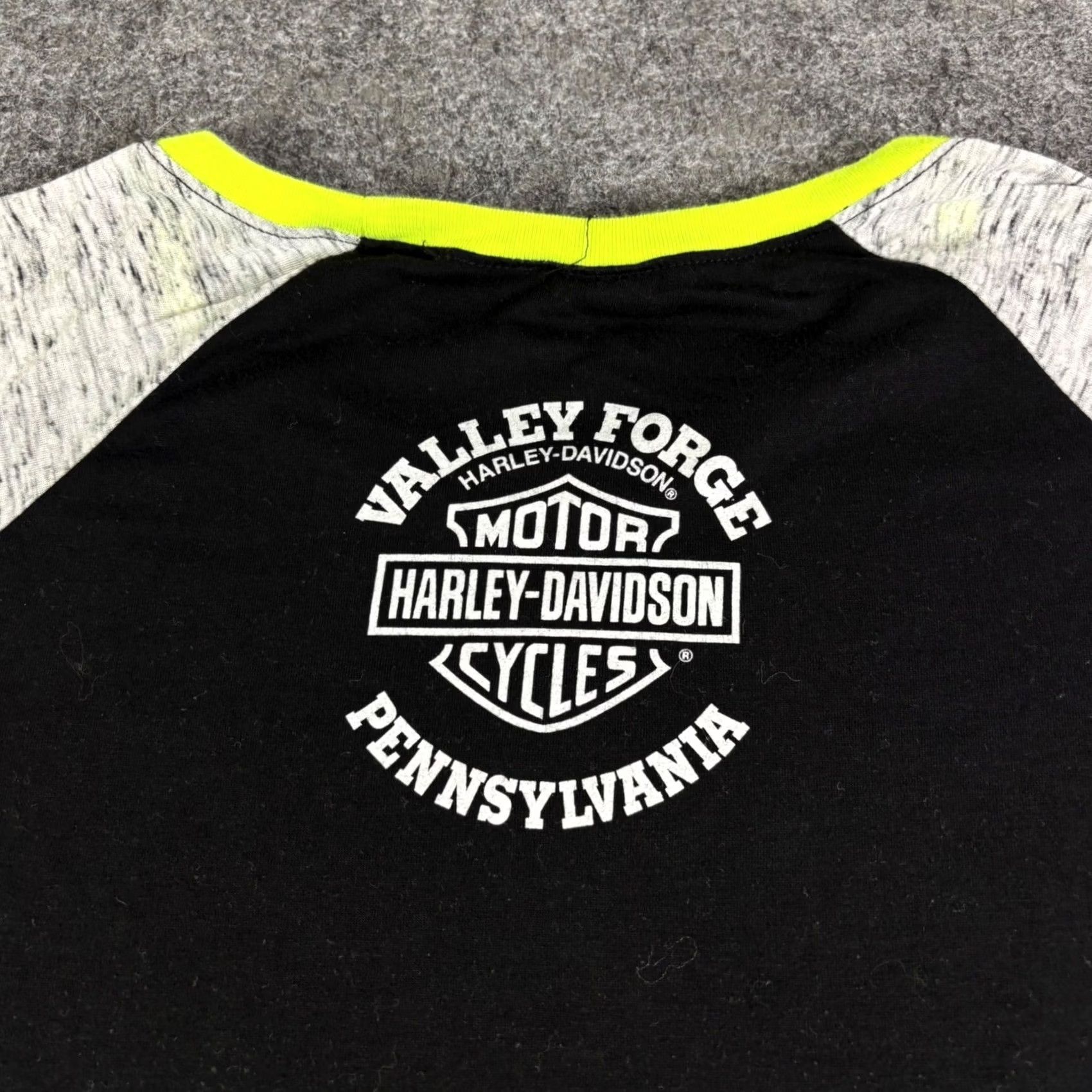 Harley Davidson Harley-Davidson Raglan Shirt Womens L Black Grey Neon Valley Forge PA 2016 Size L / US 10 / IT 46 - 8 Thumbnail