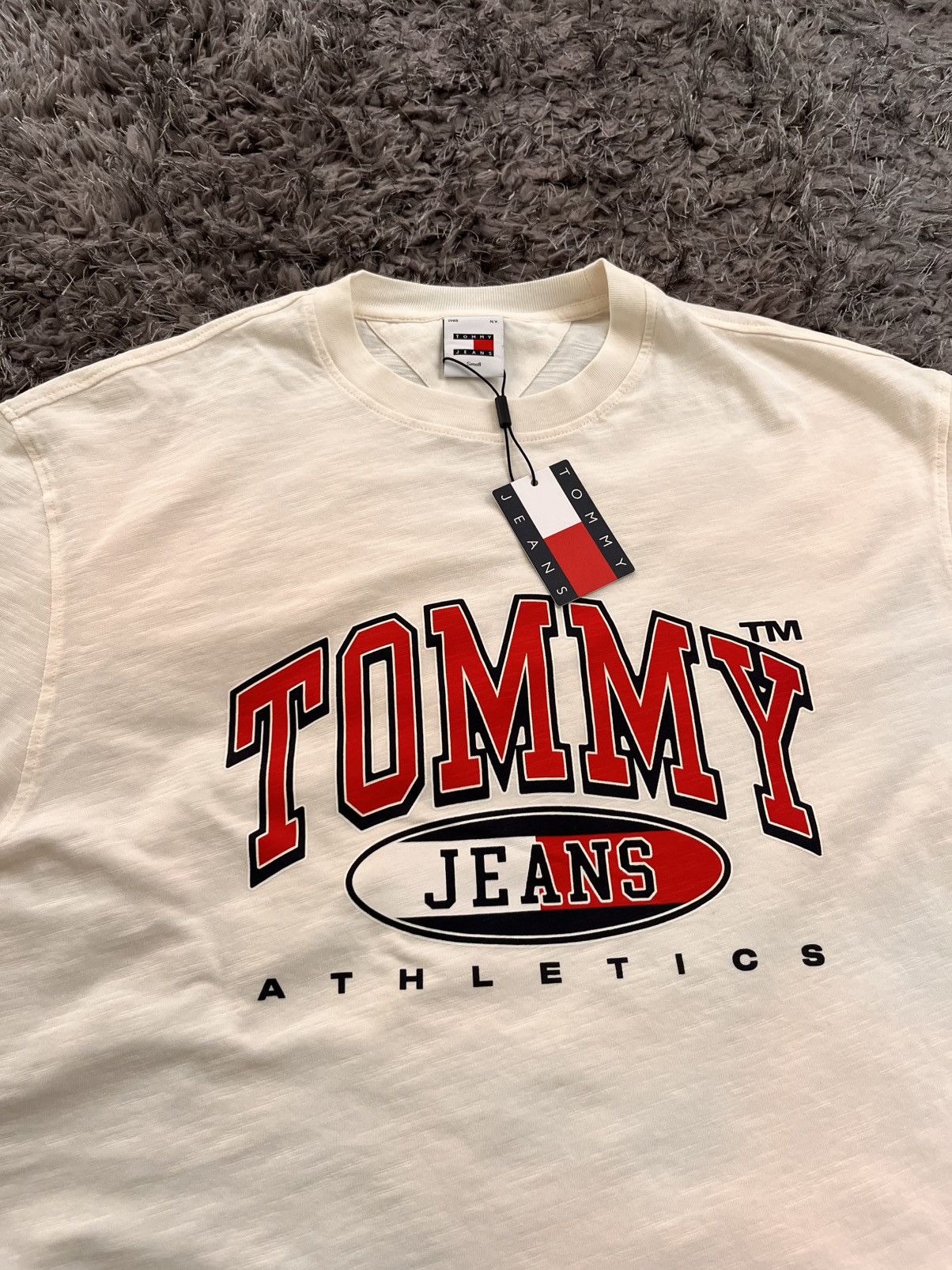 Tommy Jeans Tommy Jeans - Cream printed T-shirt Size US S / EU 44-46 / 1 - 3 Thumbnail