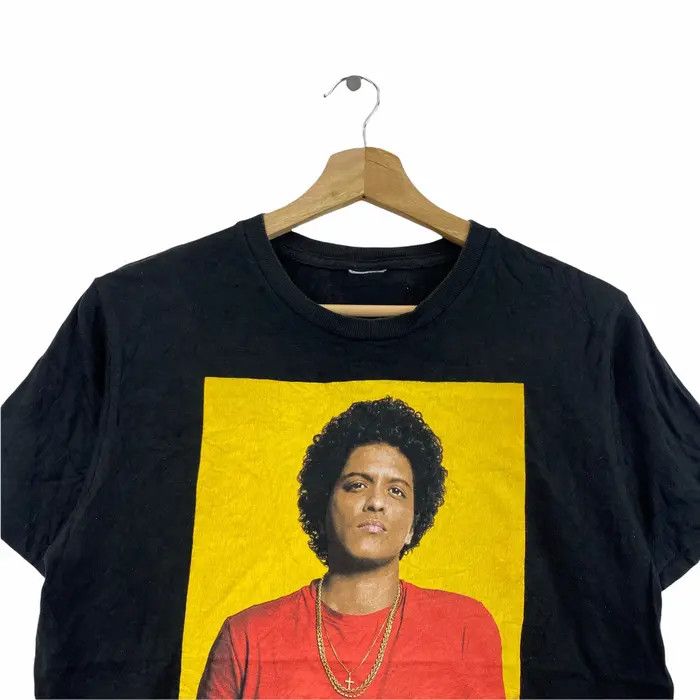 Band Tees BRUNO MARS x CROSS COLOURS Hip Hop Rap R&B Tee Shirt Size US S / EU 44-46 / 1 - 3 Thumbnail