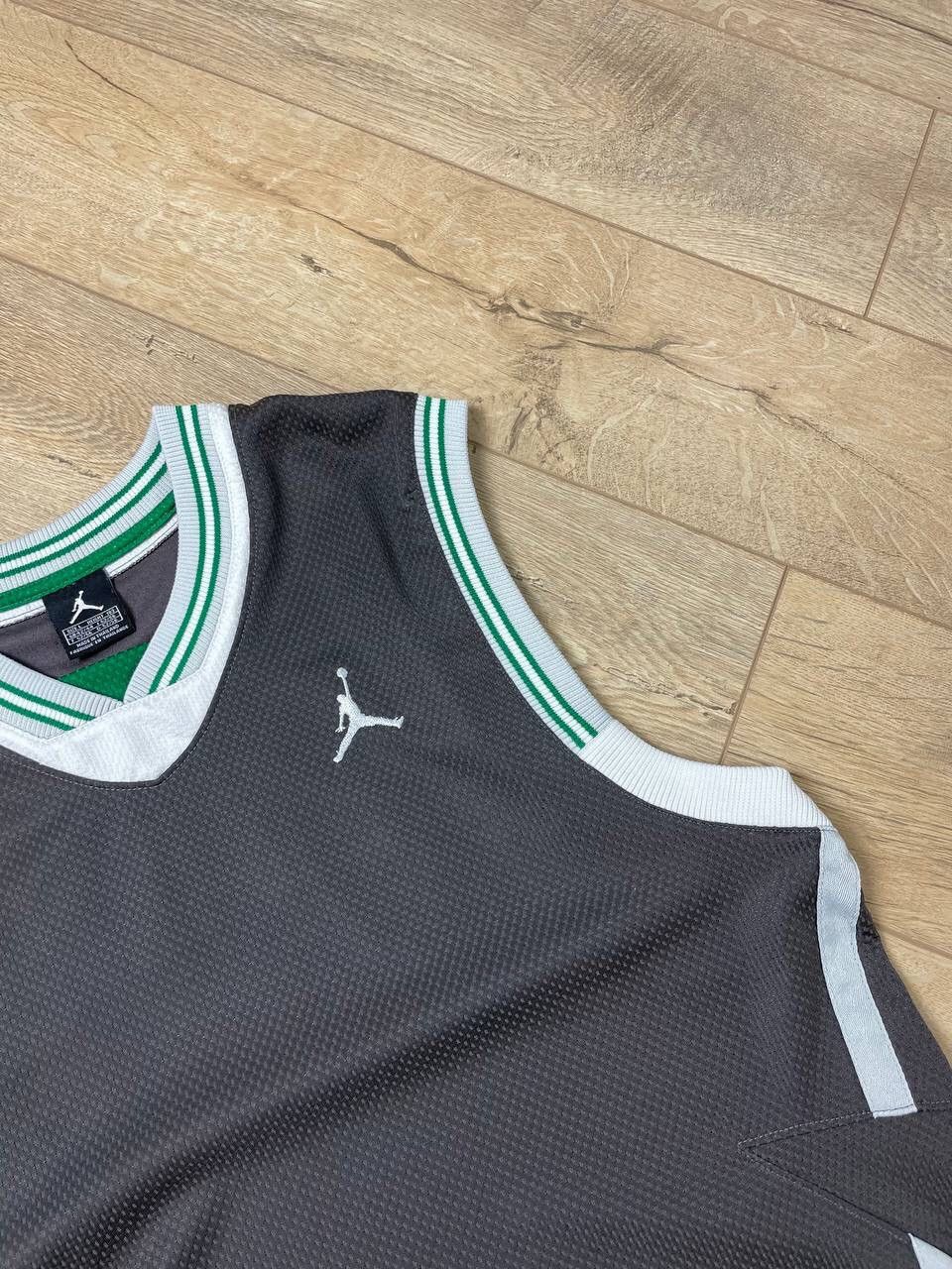 Jordan Brand × Vintage Vintage Y2K Air Jordan 23 Big Logo Singlet Jersey Tee Shirt Size US L / EU 52-54 / 3 - 11 Thumbnail