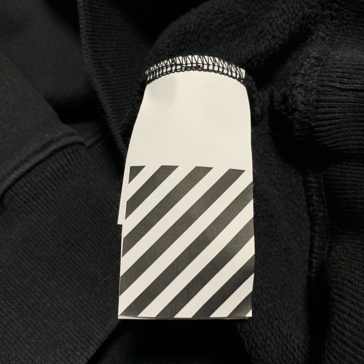 Off-White Off White Large Outline Arrows Black Sweatshirt Crewneck Size US L / EU 52-54 / 3 - 6 Thumbnail