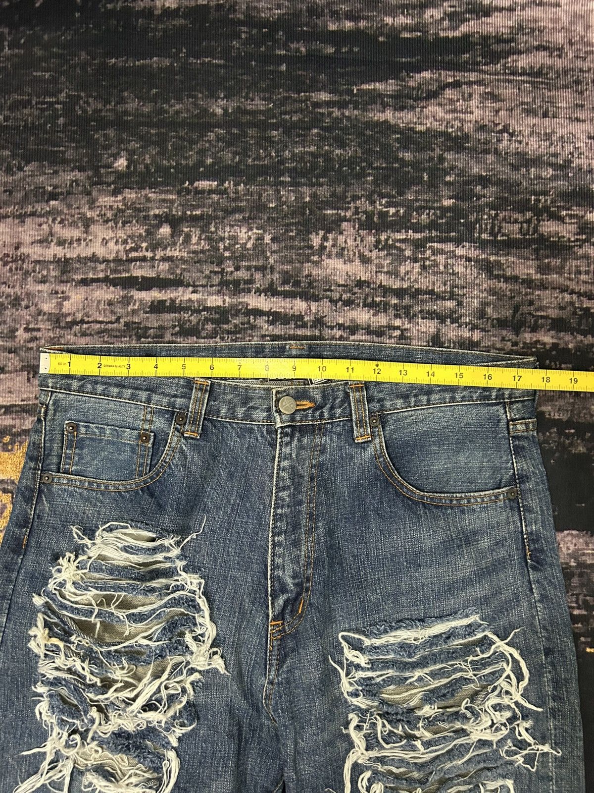 Bounty Hunter Bounty Hunter Japan Madness Ripped Jeans Size US 35 - 16 Thumbnail