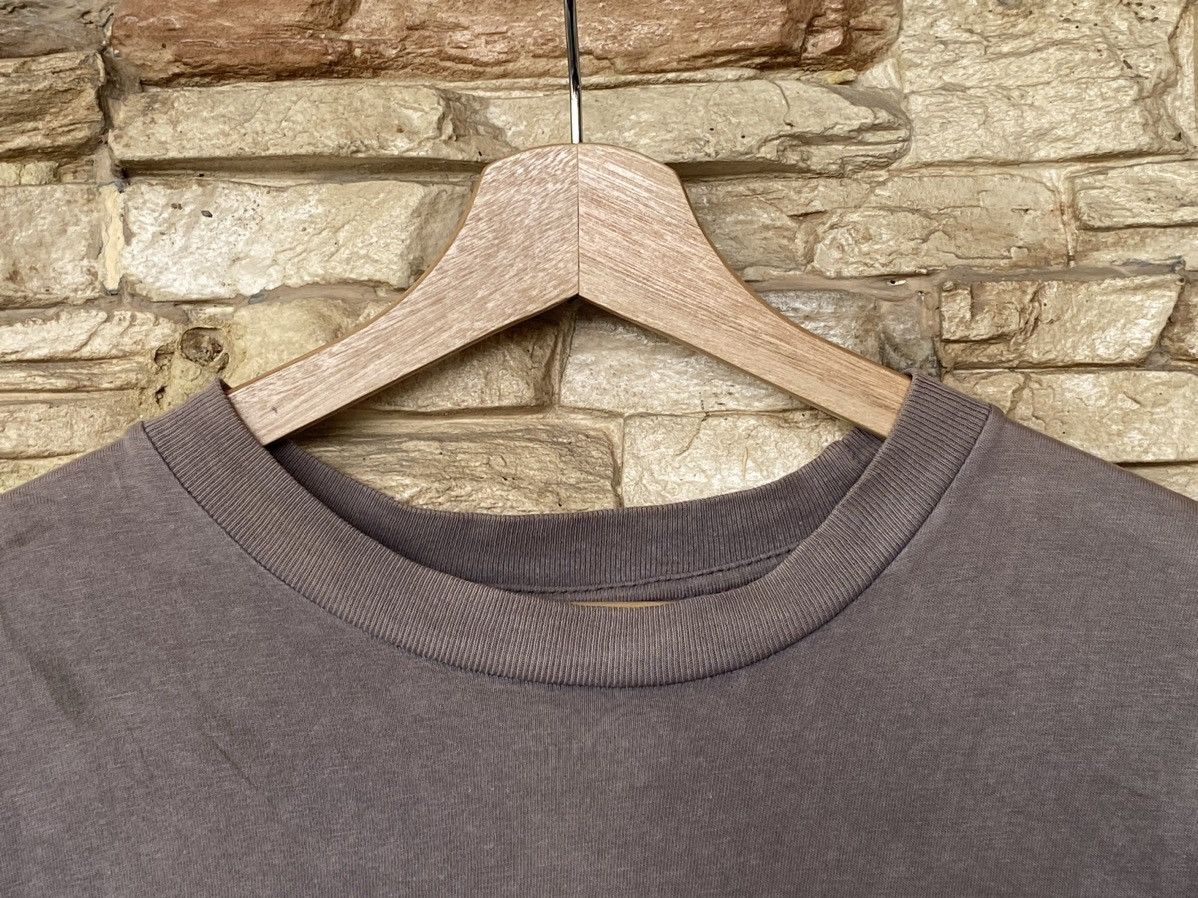 Vintage Vintage Vans 90s Backhit Print Tees Distressed Faded Size US L / EU 52-54 / 3 - 7 Thumbnail