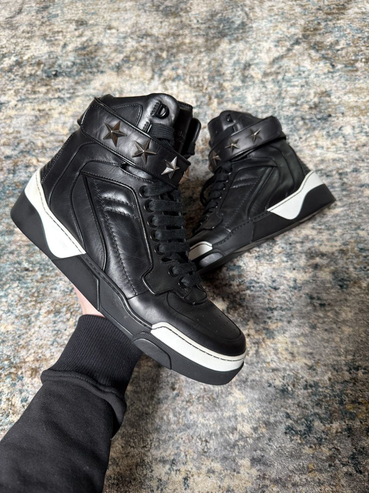 Givenchy Givenchy Tyson Star Strap High Top Sneakers Size US 9 / EU 42 - 1 Thumbnail