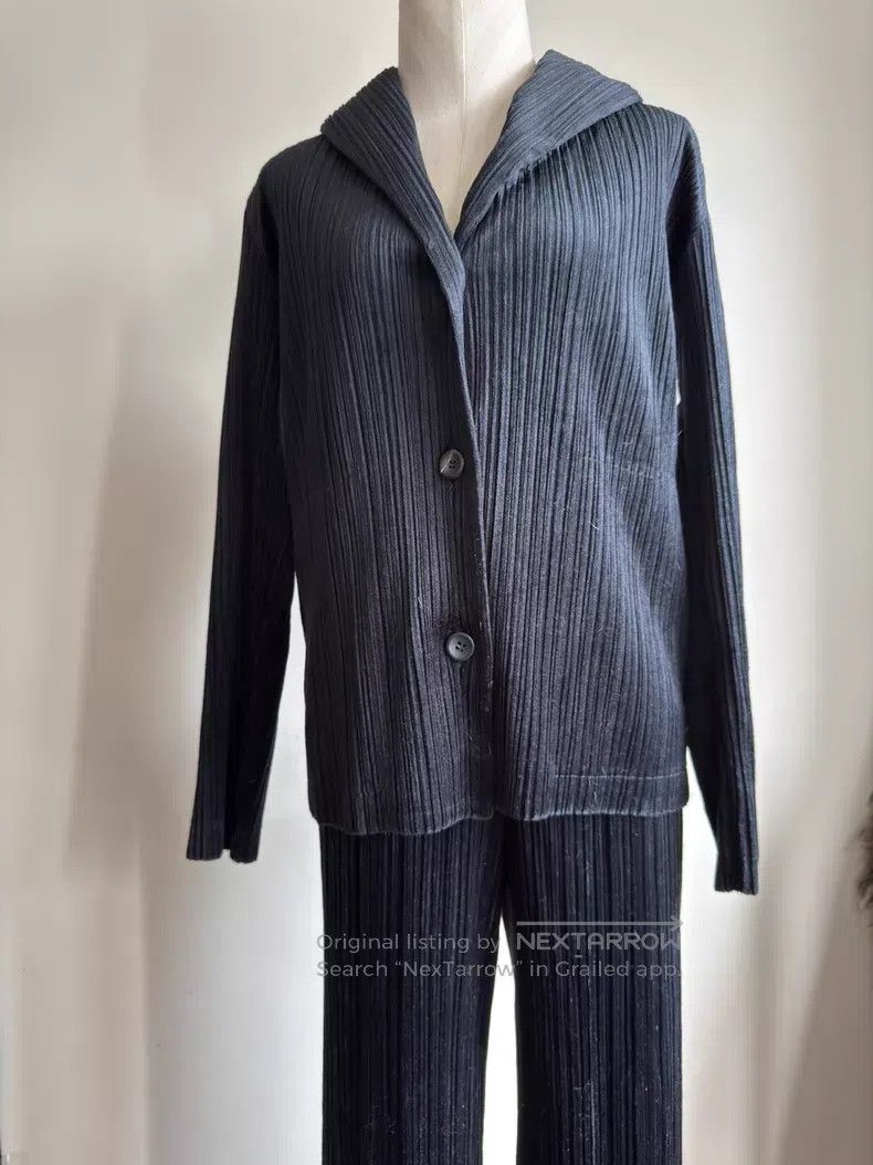Issey Miyake Issey Miyake Black Ruffle Top Size L / US 10 / IT 46 - 4 Thumbnail