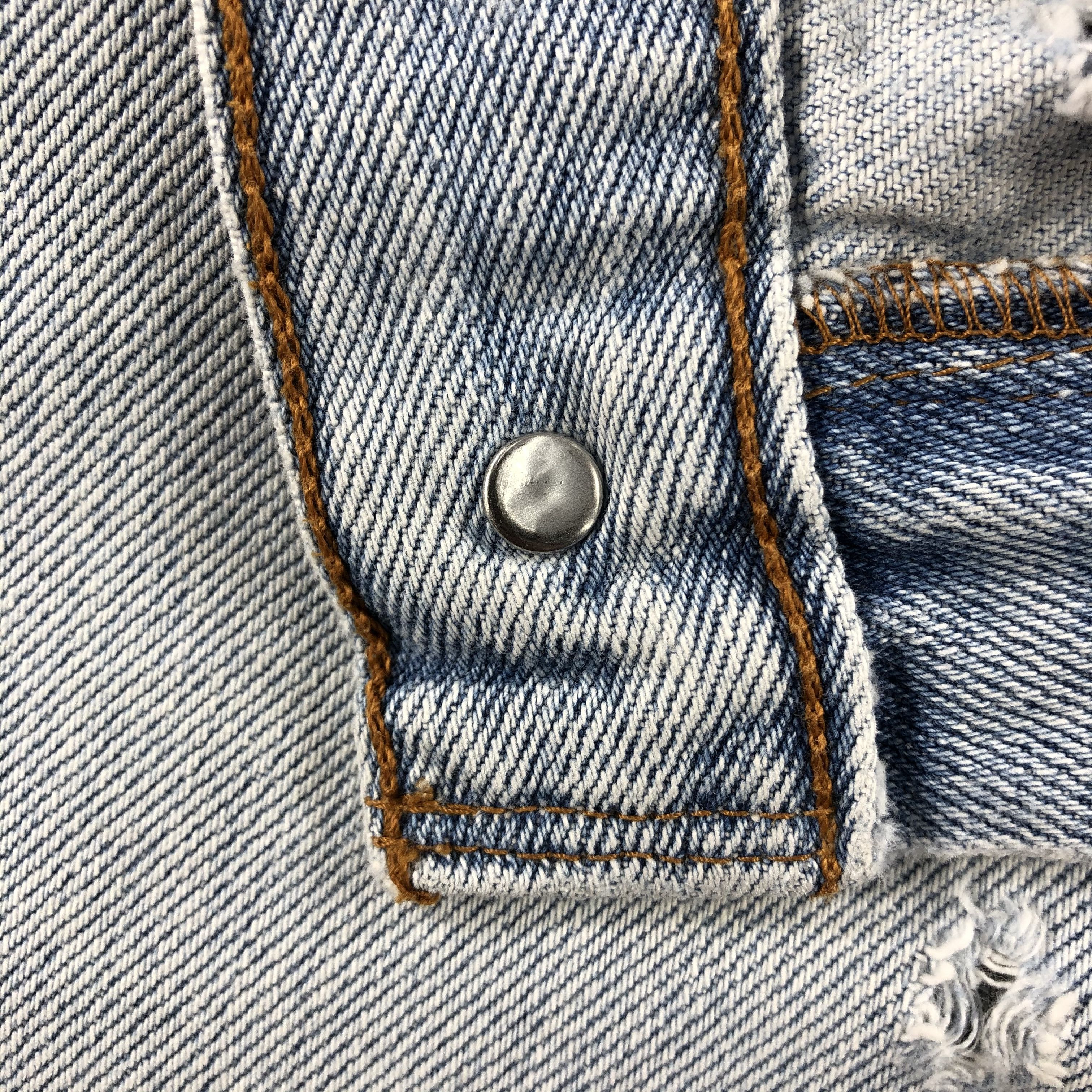 Levi's × Vintage Vintage Light Wash Levis 505 Jeans-JM2448 Size US 37 - 14 Thumbnail