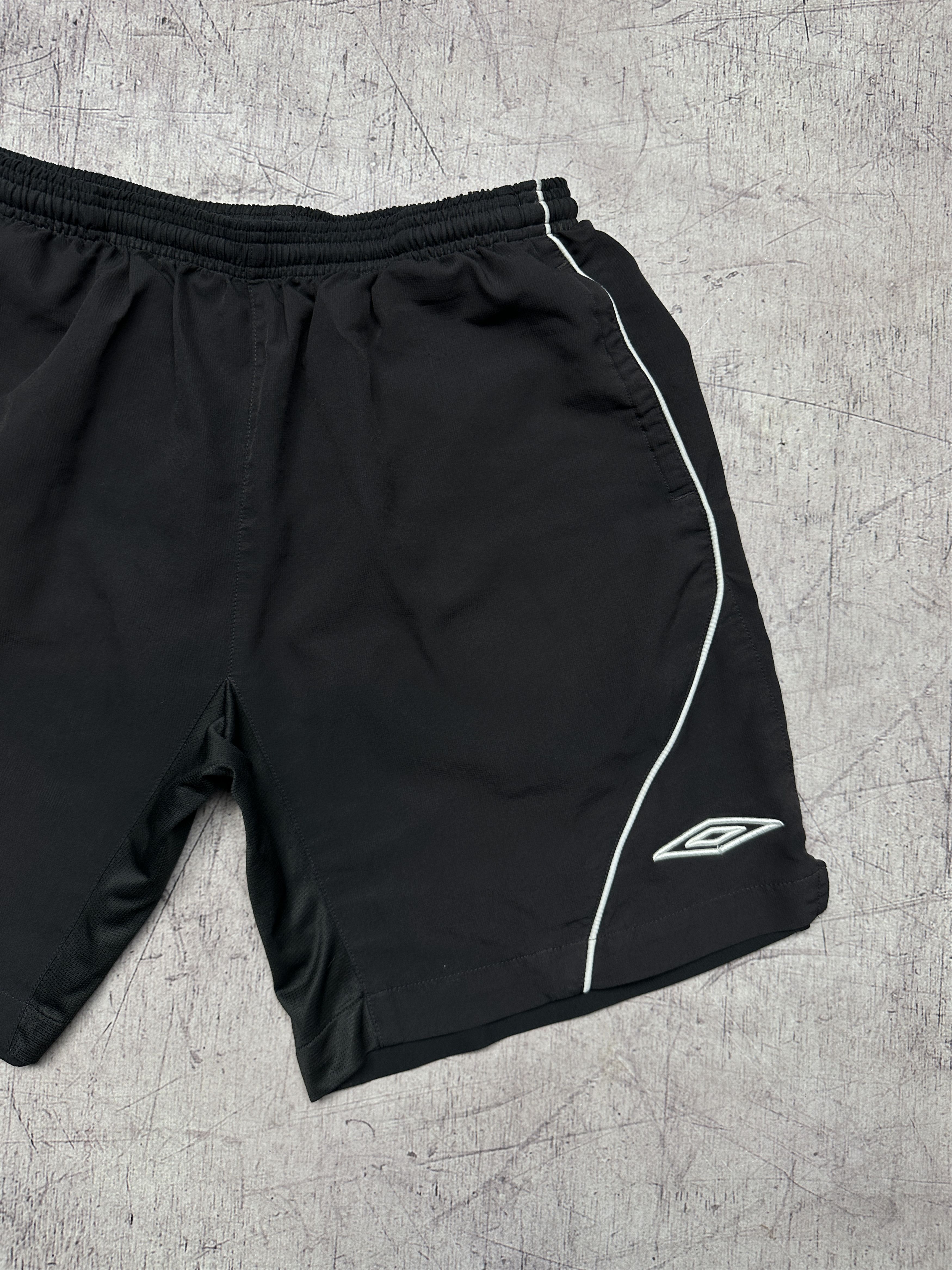 Umbro Umbro Vintage Mens Shorts Size US 34 / EU 50 - 2 Thumbnail