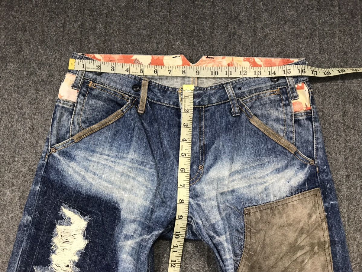 Takeo Kikuchi Takeo Kikuchi Japanese Brand Distressed Patchworks Denim Size US 32 / EU 48 - 11 Thumbnail
