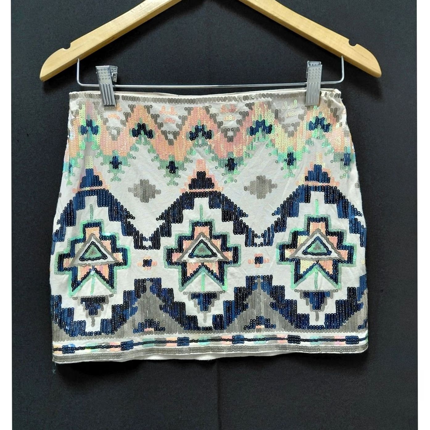 Express Express Sequin Embellished Mini Skirt Multicolor Geometric Lined Size XS Size 26" / US 2 / IT 38 - 2 Thumbnail