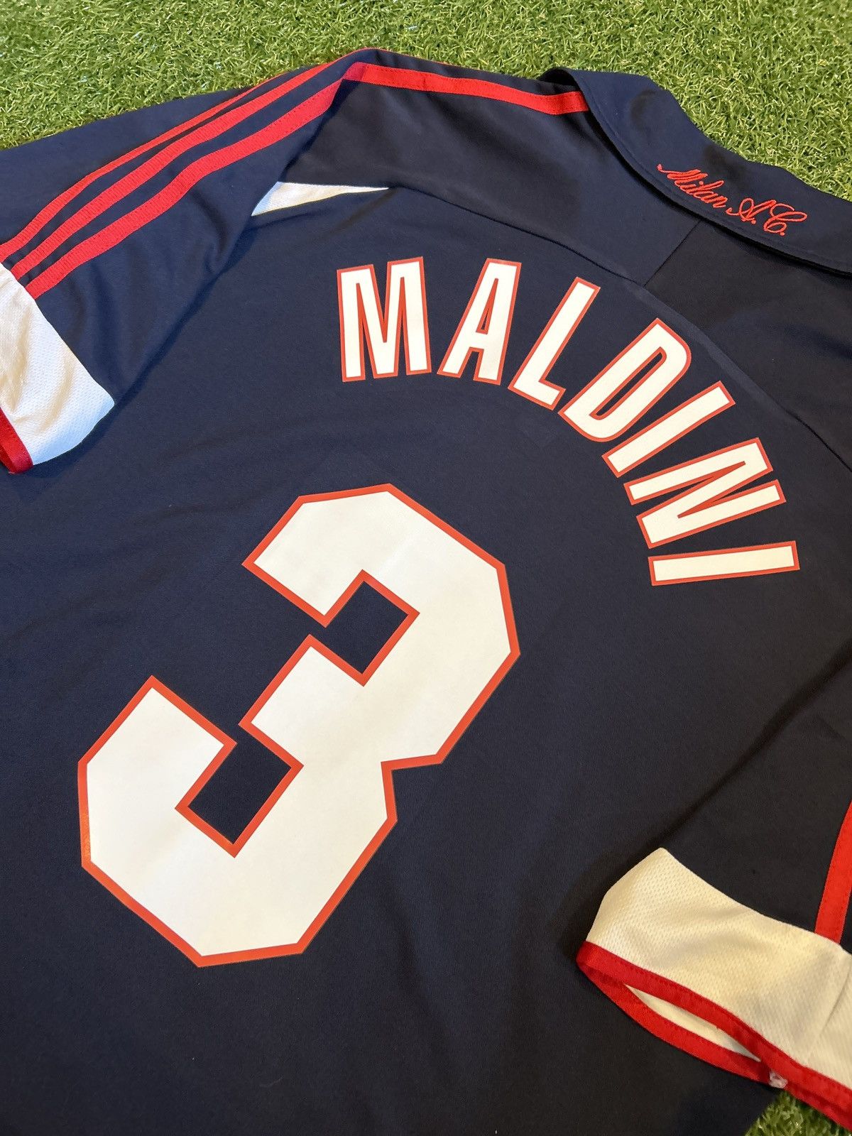 Adidas × Vintage 99/00 AC Milan Centenary Maldini Third Shirt Size US L / EU 52-54 / 3 - 10 Thumbnail